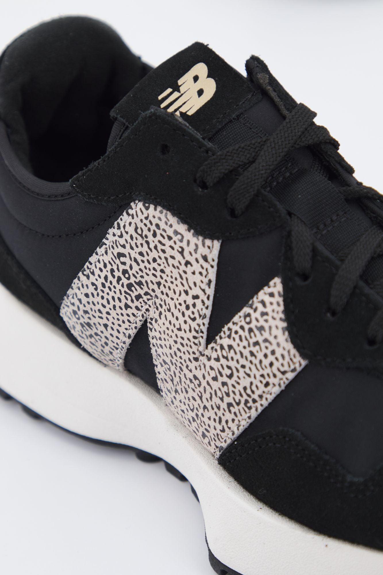 NEW BALANCE WS327 PH en color NEGRO (4)