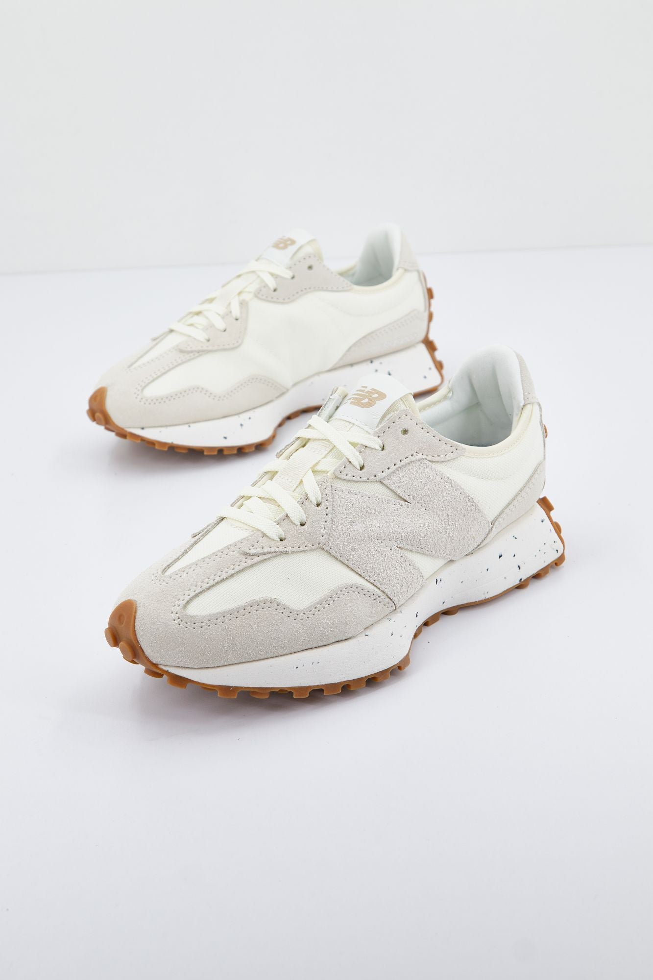 NEW BALANCE SO LIFESTYLE SUSTAINBLE en color BEIS (2)