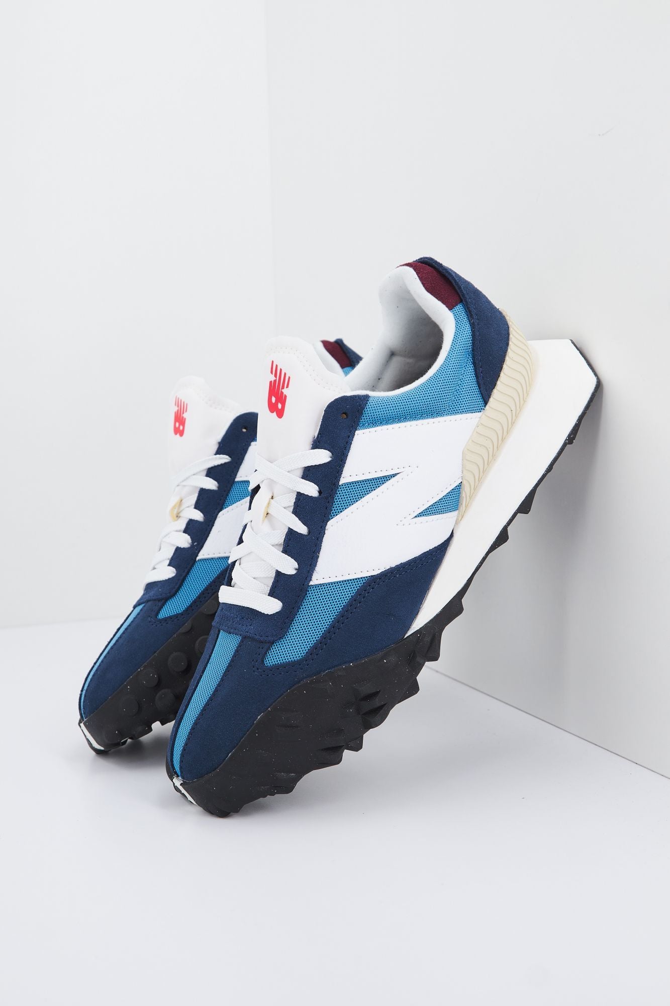 NEW BALANCE UXC72 en color AZUL (1)