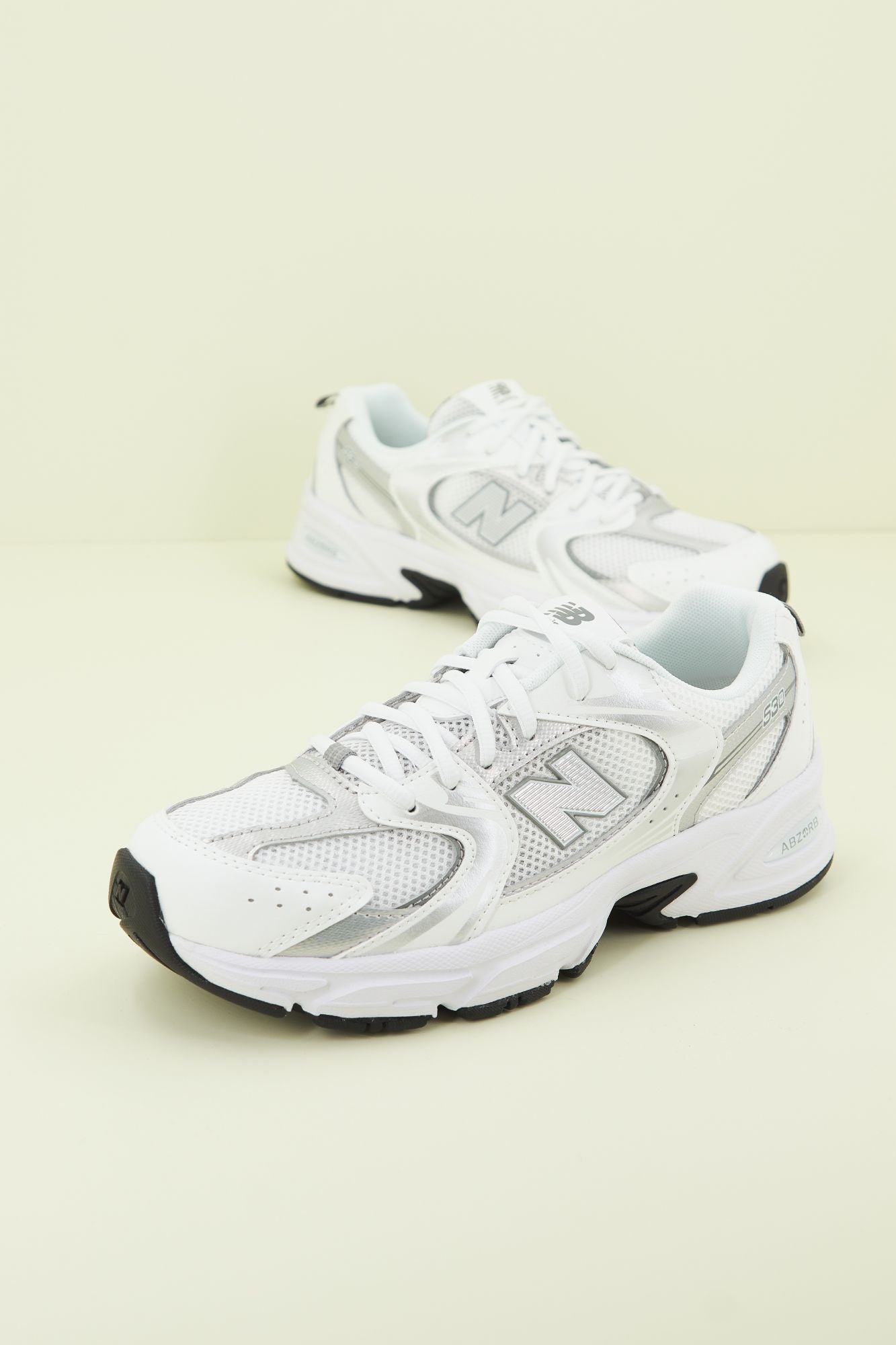 NEW BALANCE GR530 AD en color BLANCO (1)