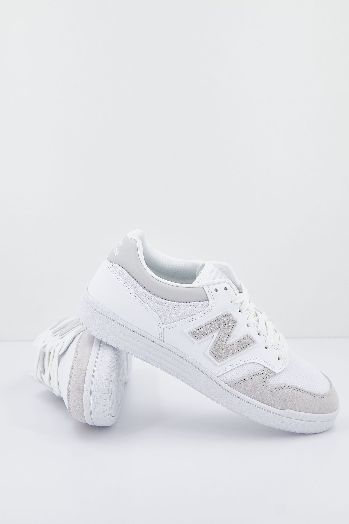 NEW BALANCE BB480 LKA RETRO HOOPS en color BLANCO (2)