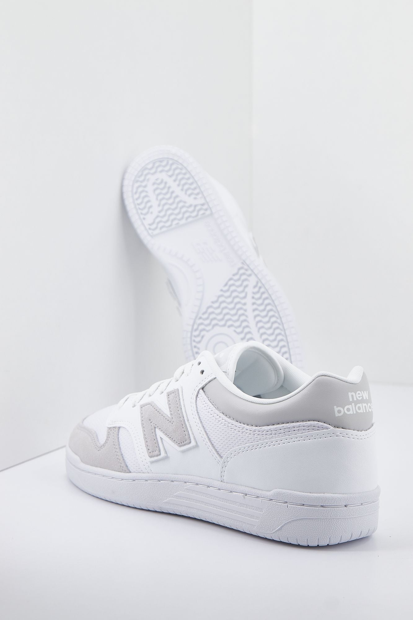 NEW BALANCE BB480 LKA RETRO HOOPS en color BLANCO (4)