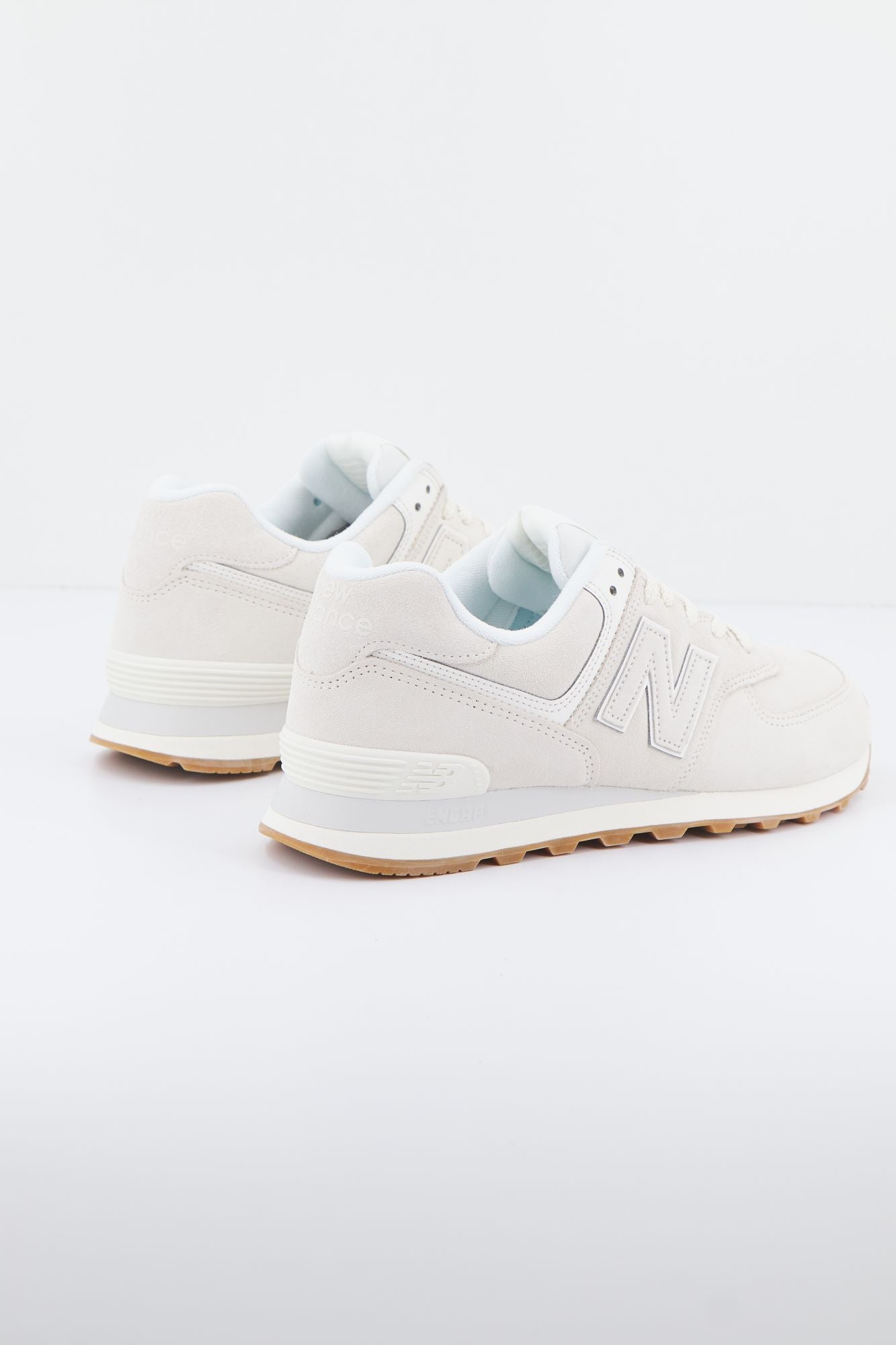 NEW BALANCE U574 NWW en color BLANCO (2)