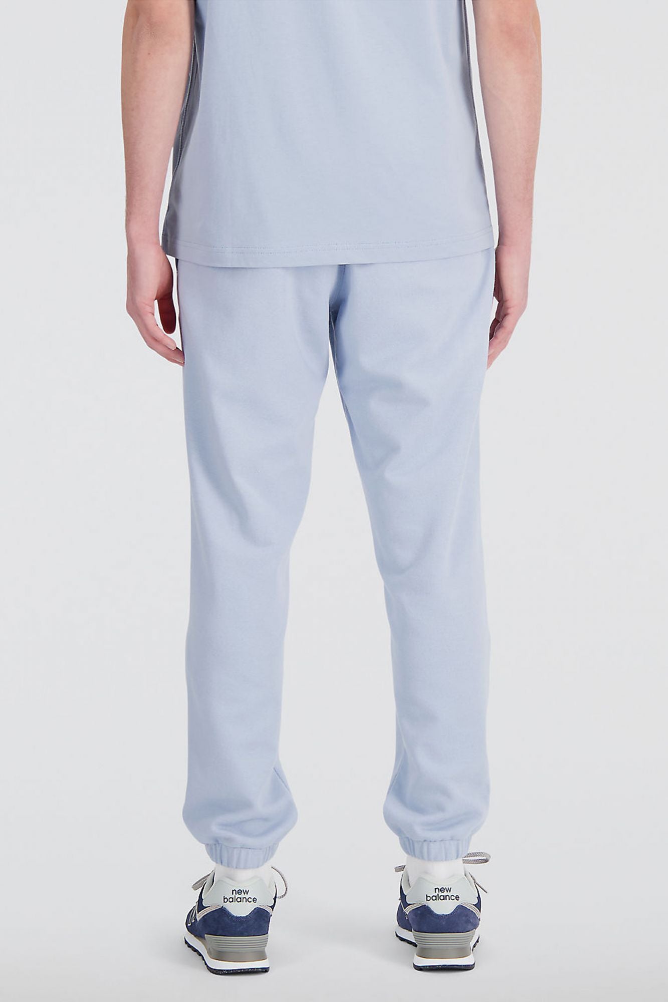 NEW BALANCE UNI-SSENTIALS FRENCH TERRY SWEATPANT en color AZUL (3)