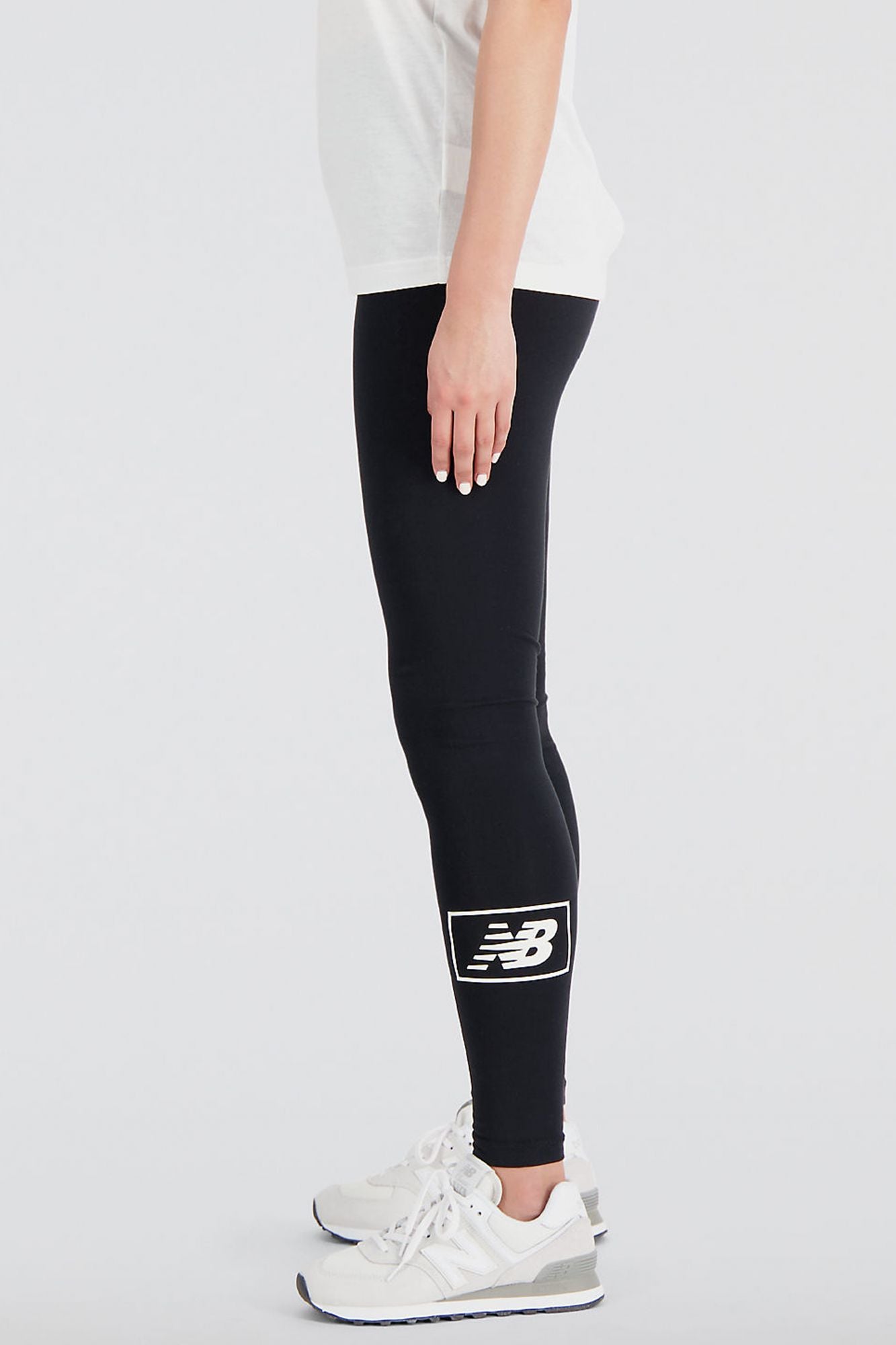 NEW BALANCE ESSENTIALS COTTON SPANDEX TIGHT en color NEGRO (2)