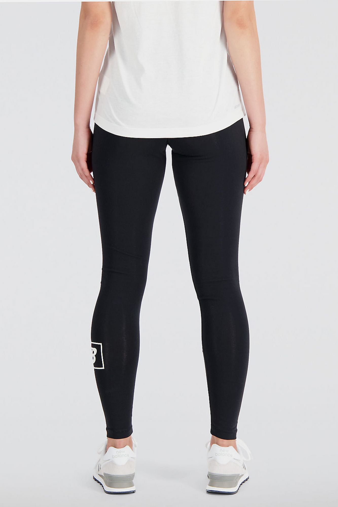 NEW BALANCE ESSENTIALS COTTON SPANDEX TIGHT en color NEGRO (3)
