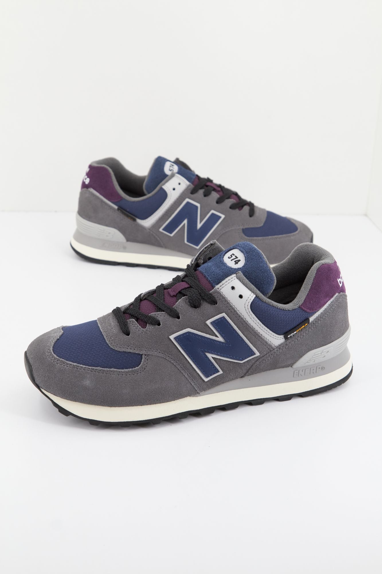 NEW BALANCE U574 KGN en color GRIS (1)