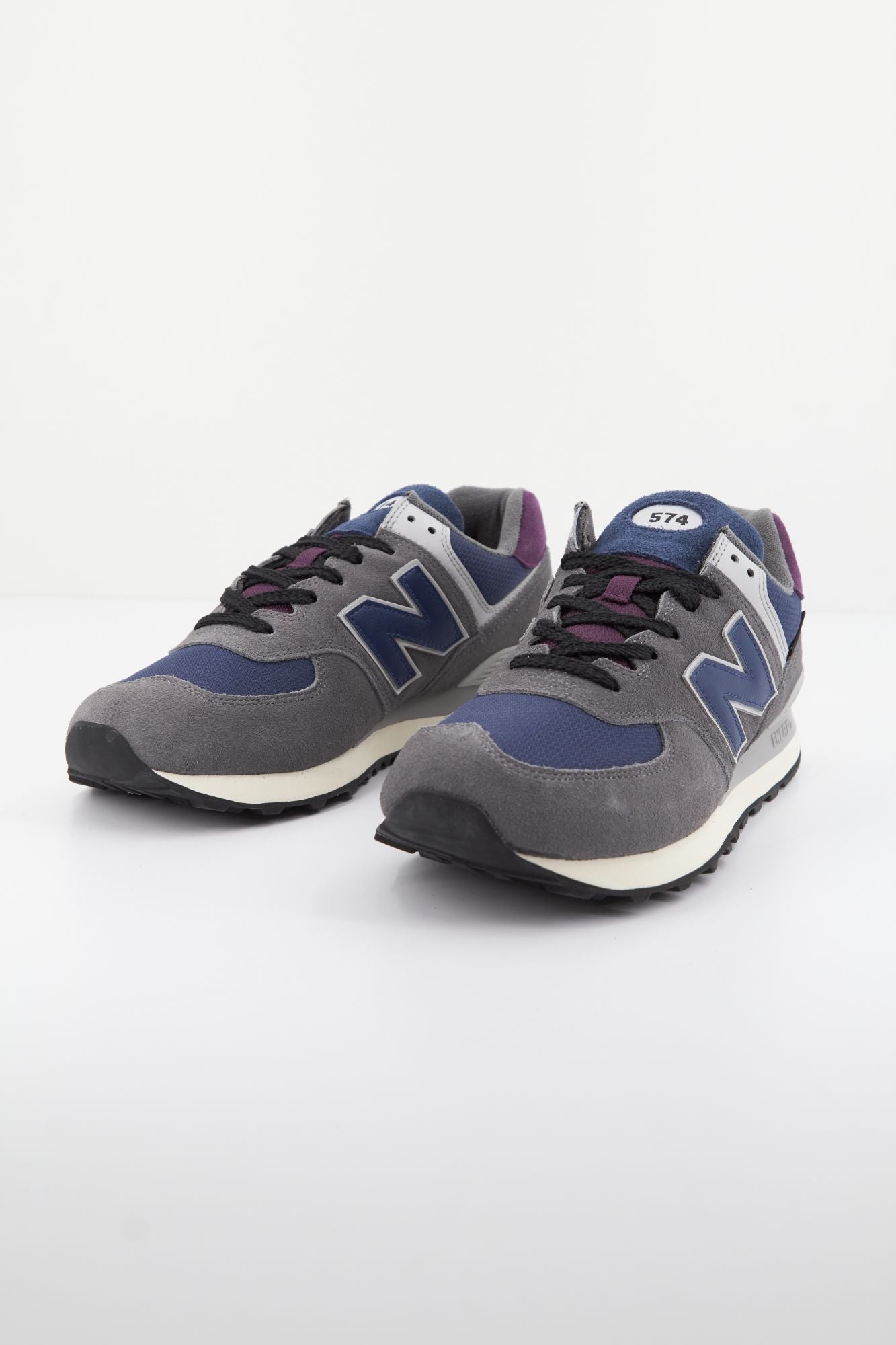NEW BALANCE U574 KGN en color GRIS (2)