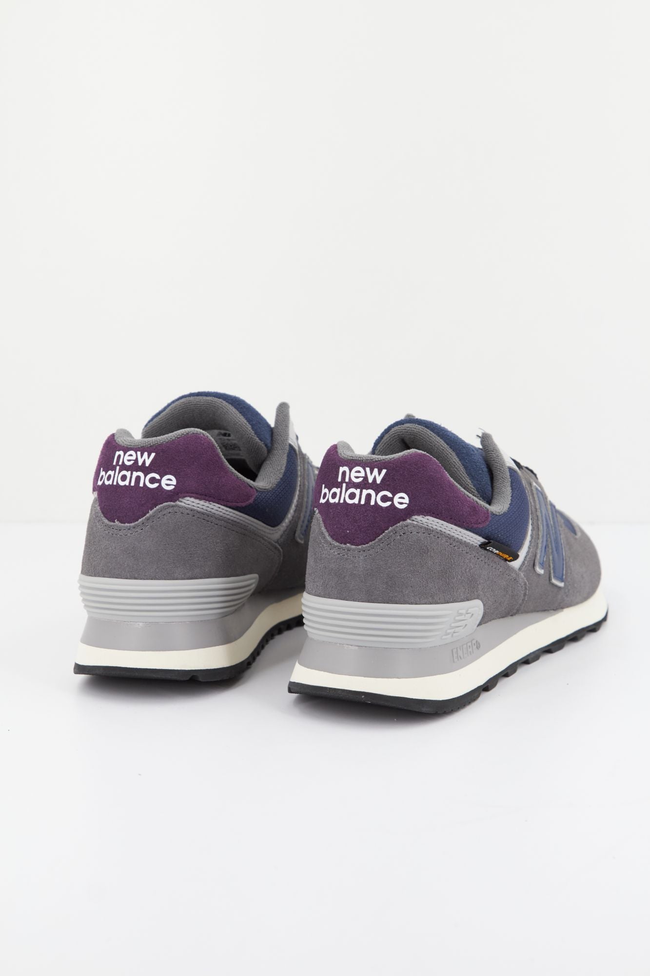 NEW BALANCE U574 KGN en color GRIS (3)