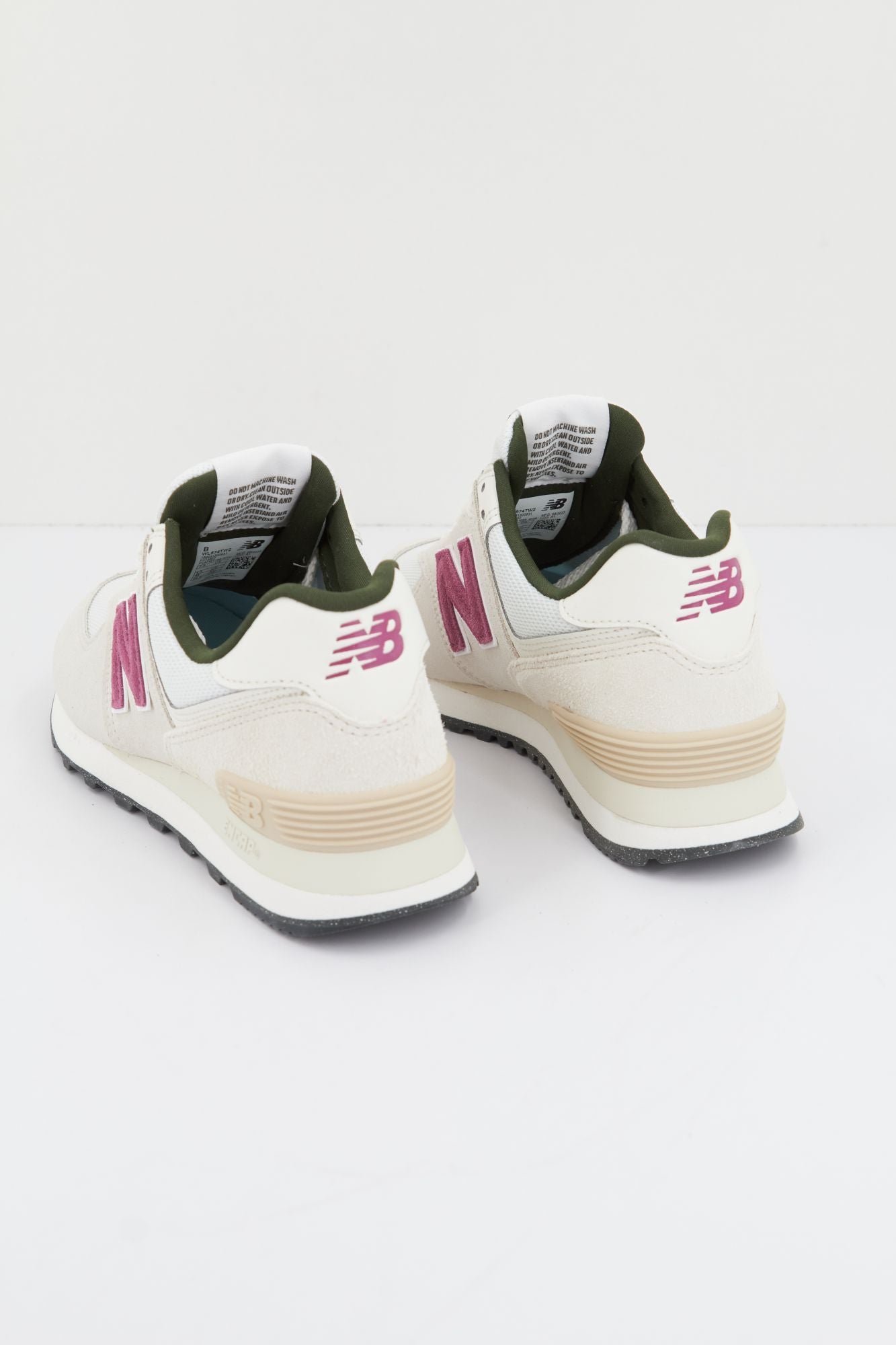 NEW BALANCE WL574 TW2 en color BEIS (4)