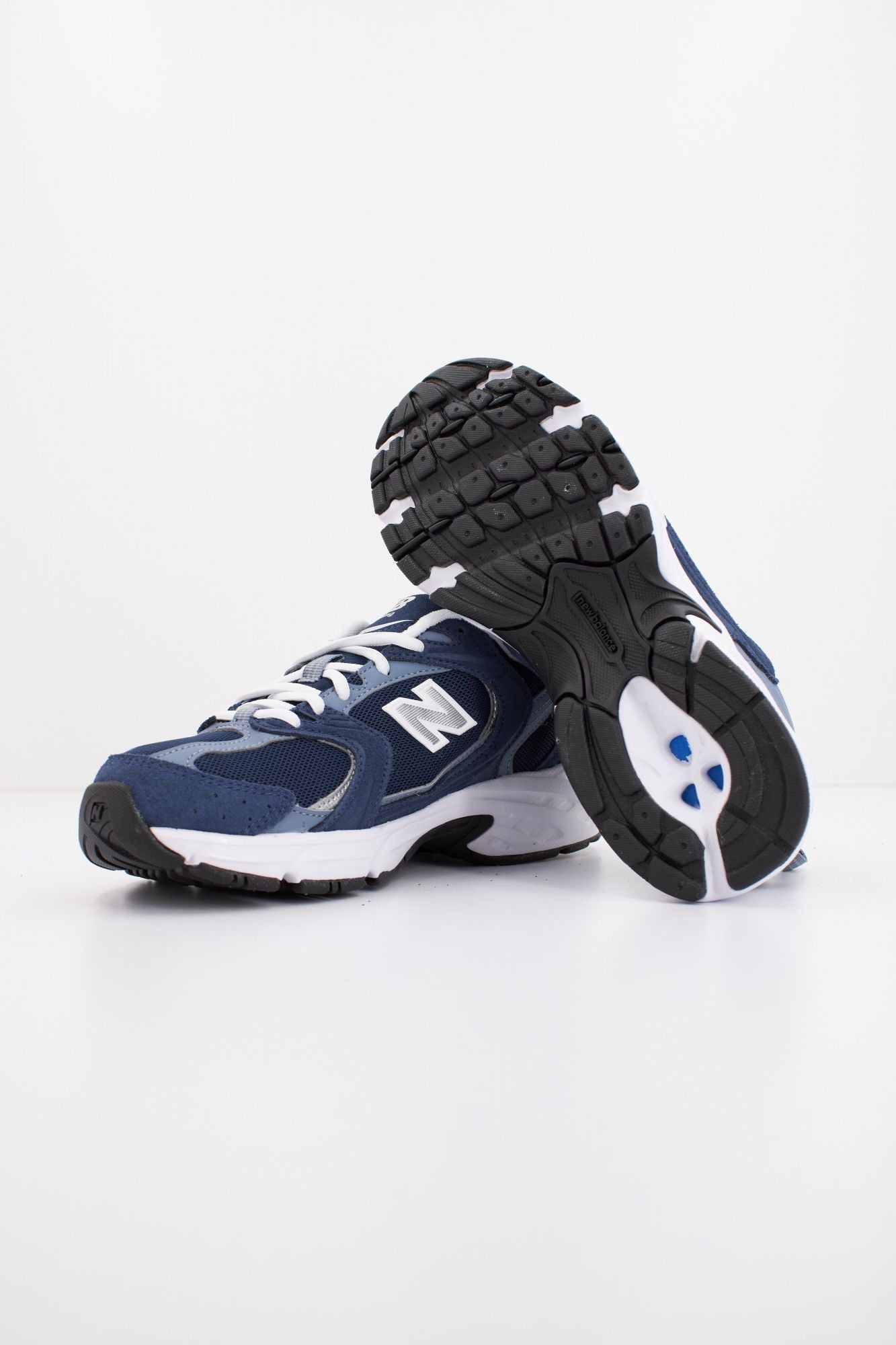 NEW BALANCE MR530 CA en color AZUL (4)