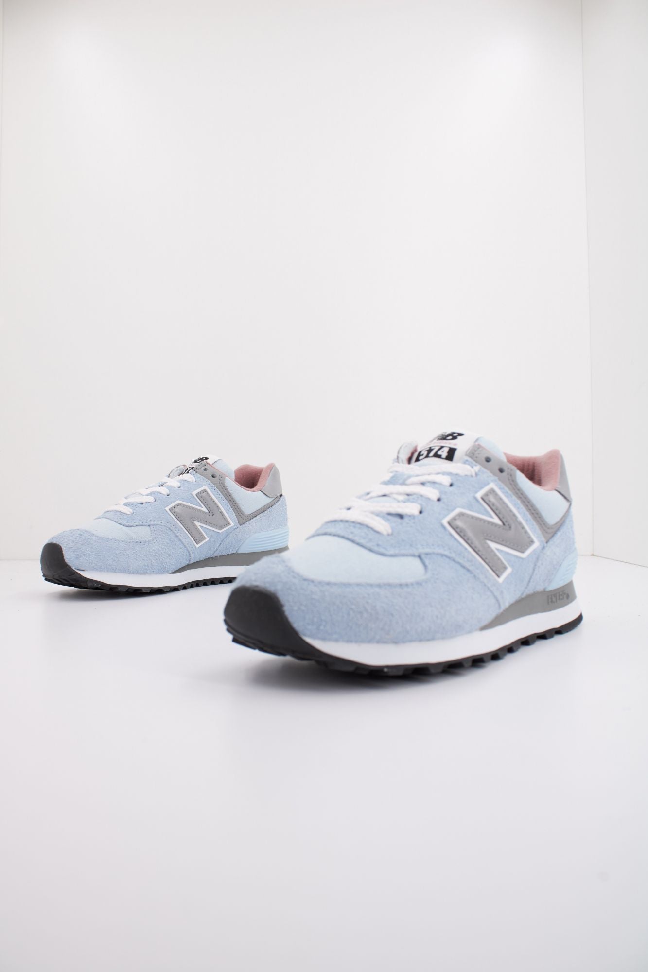 NEW BALANCE U574 TGG en color AZUL (2)