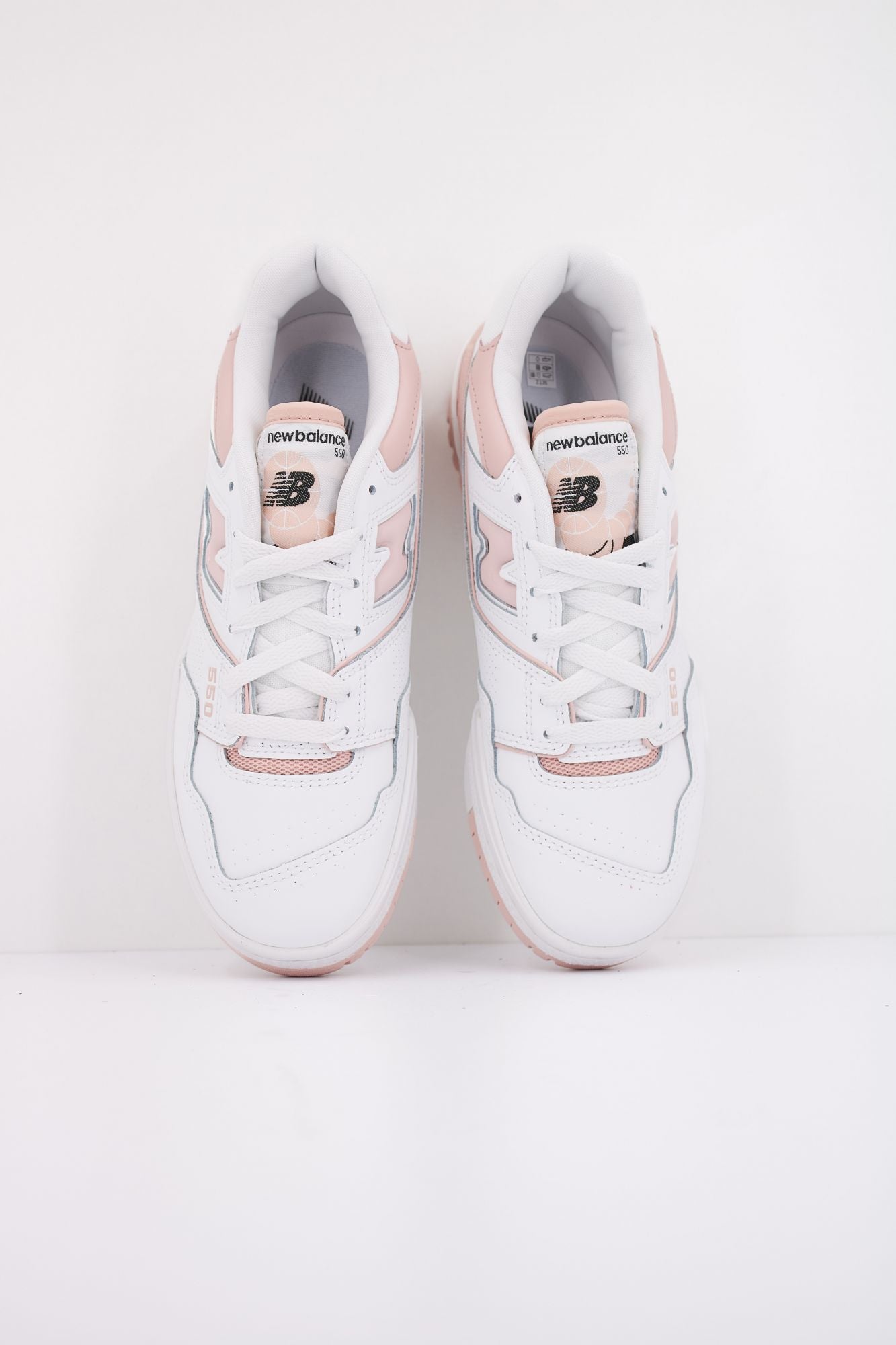 NEW BALANCE BBW550 en color BLANCO (3)