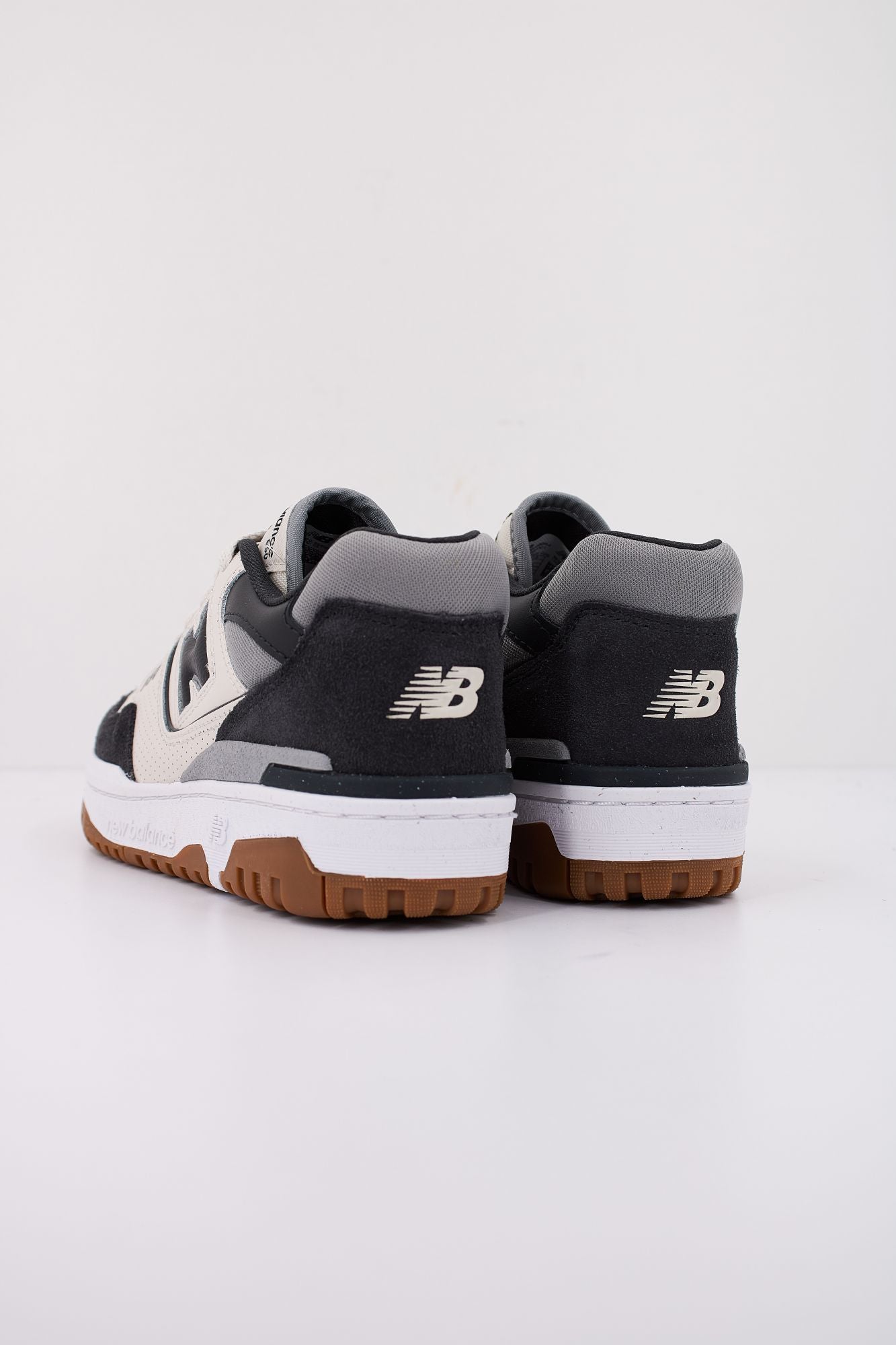 NEW BALANCE BBW550 HJ en color GRIS (4)