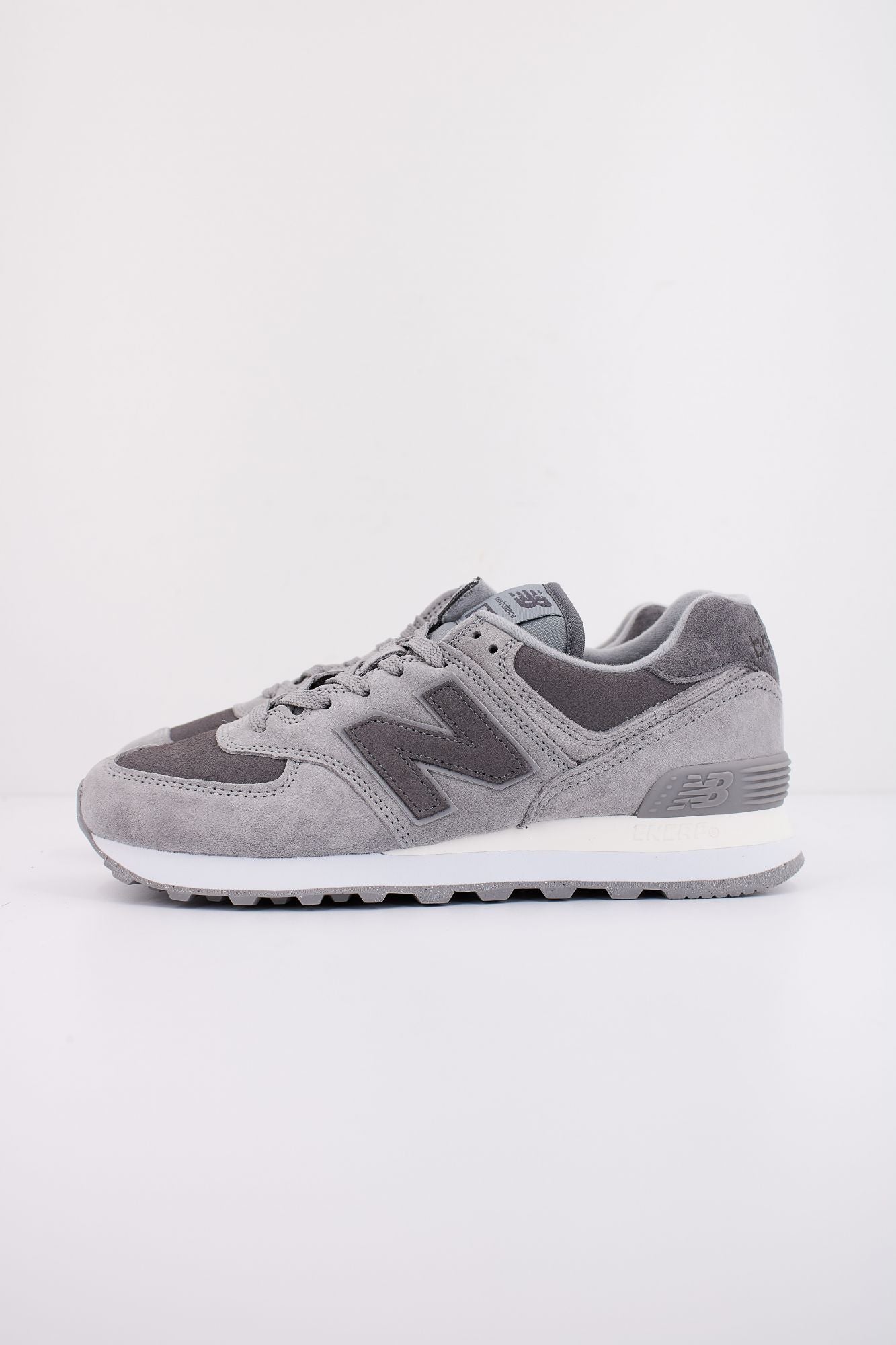 NEW BALANCE WL574 en color GRIS (1)