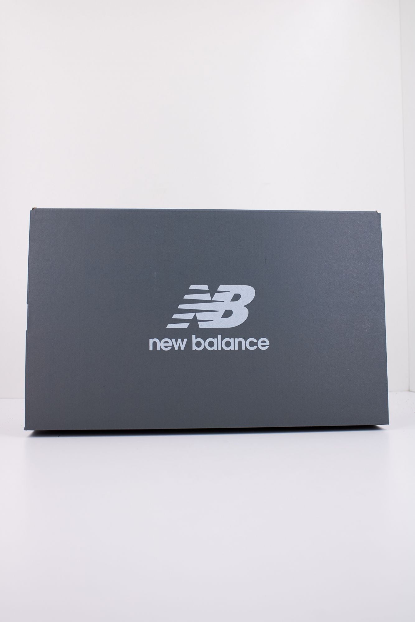 NEW BALANCE en color MARRON (6)