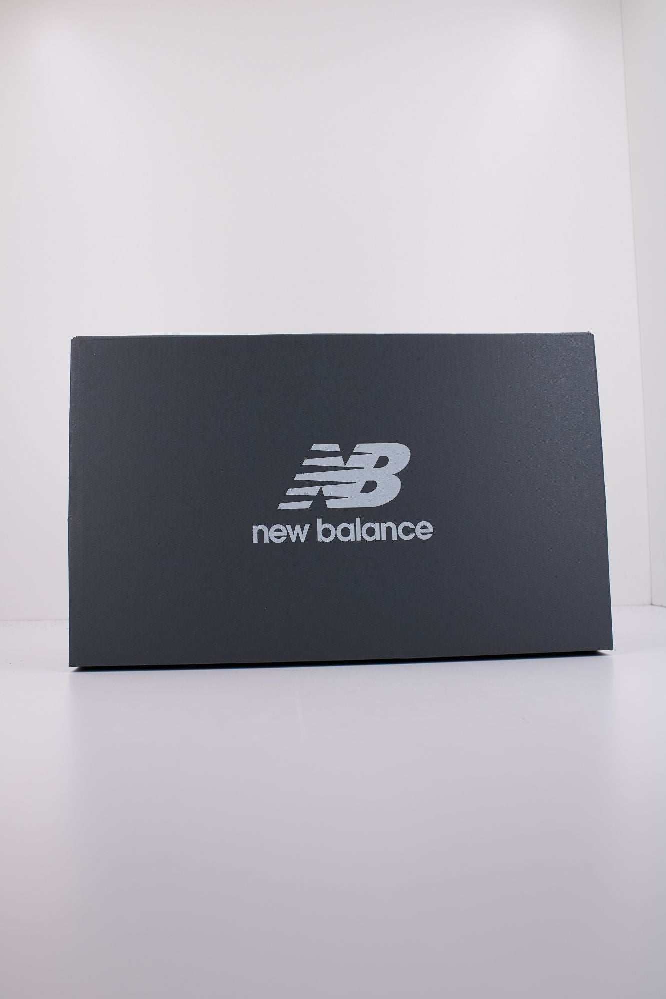 NEW BALANCE BB550 en color BLANCO (6)