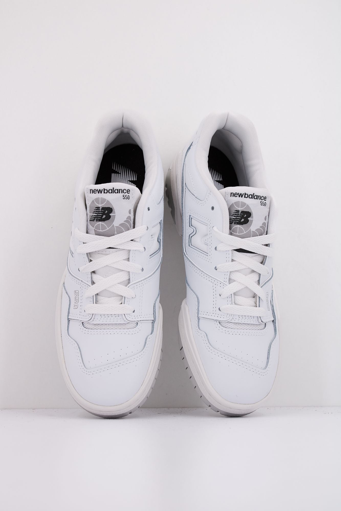 NEW BALANCE GSB550 en color BLANCO (3)