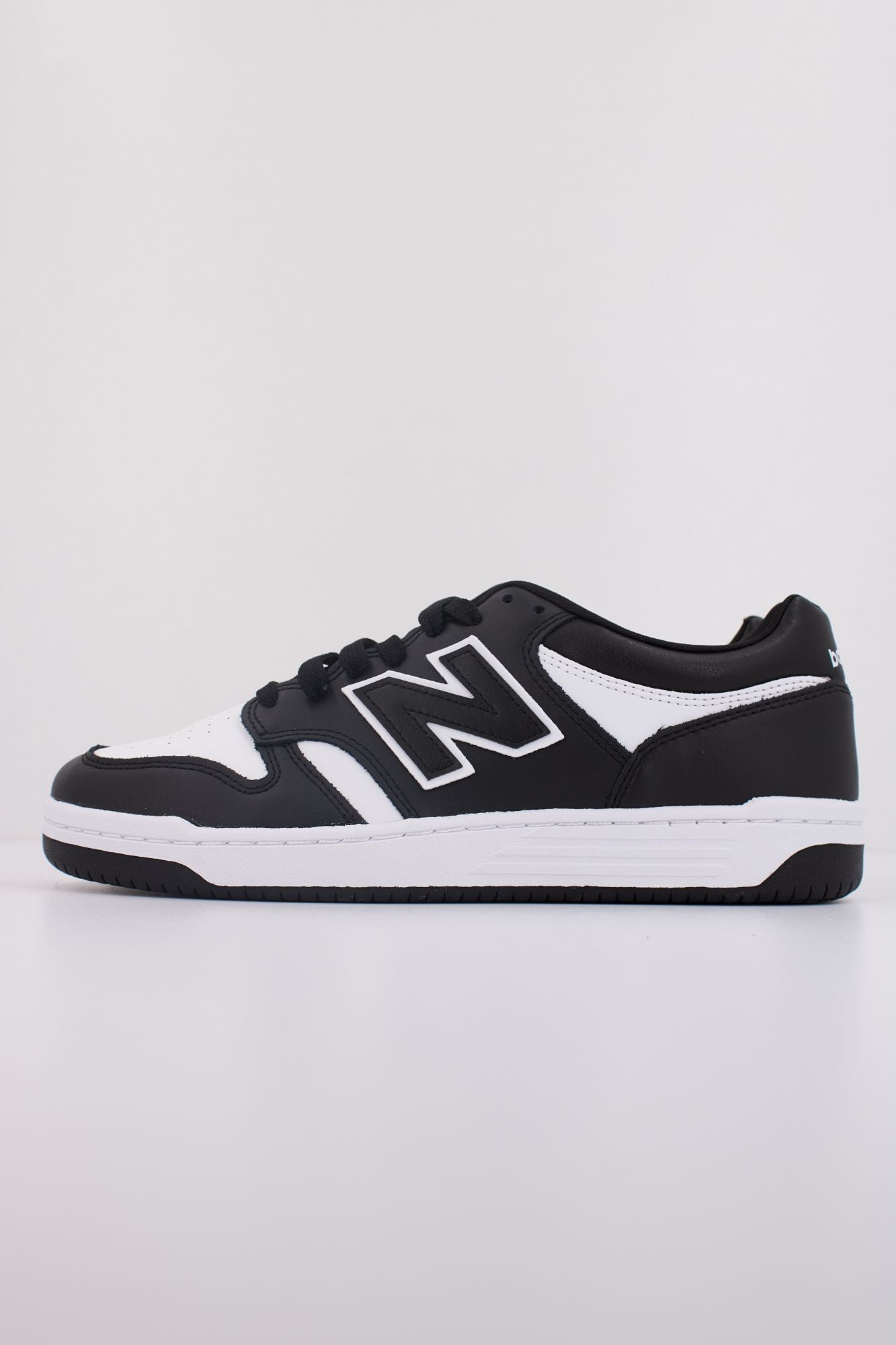 NEW BALANCE BB480 en color NEGRO (1)