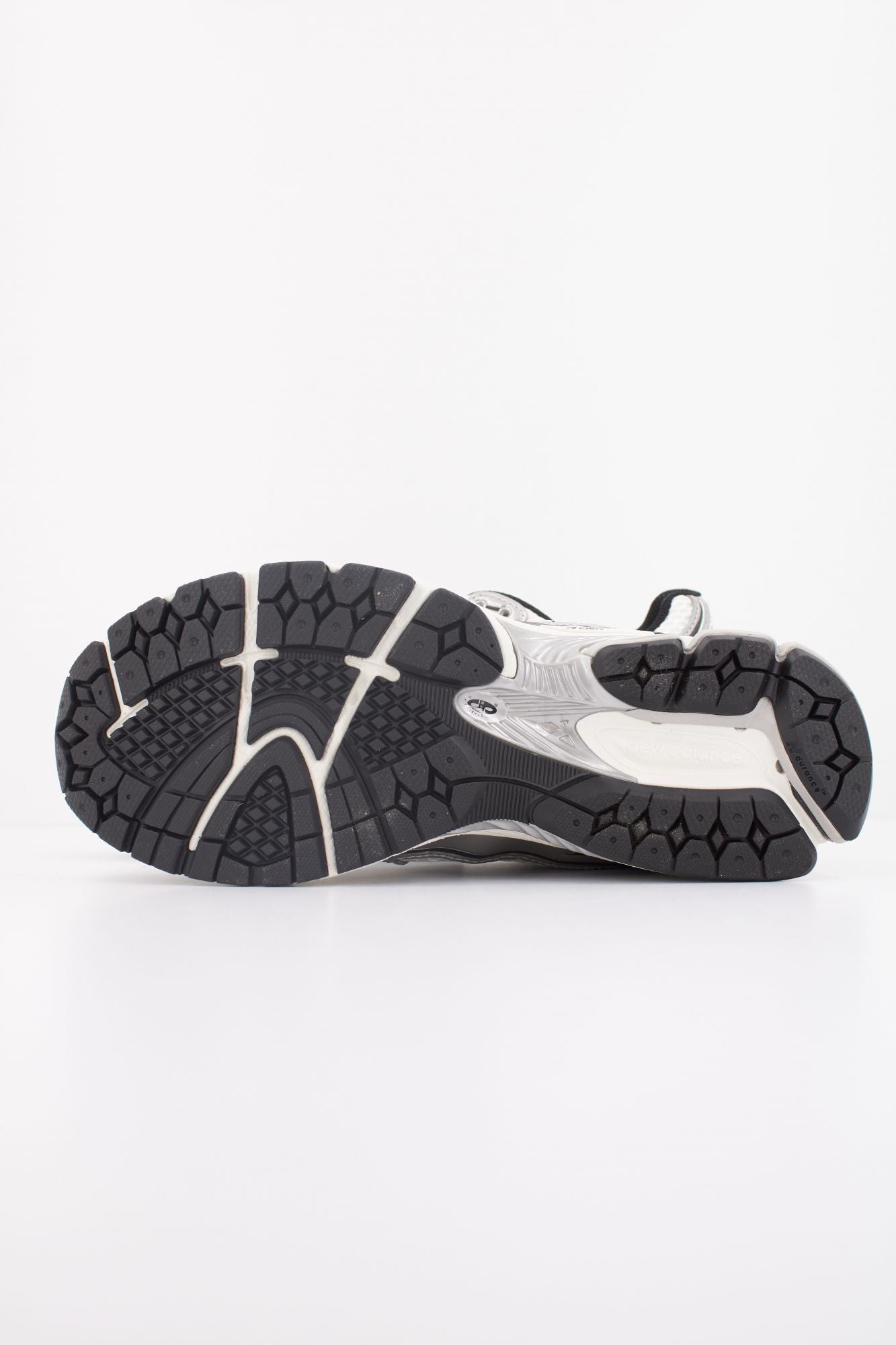 NEW BALANCE M1906 en color BLANCO (5)