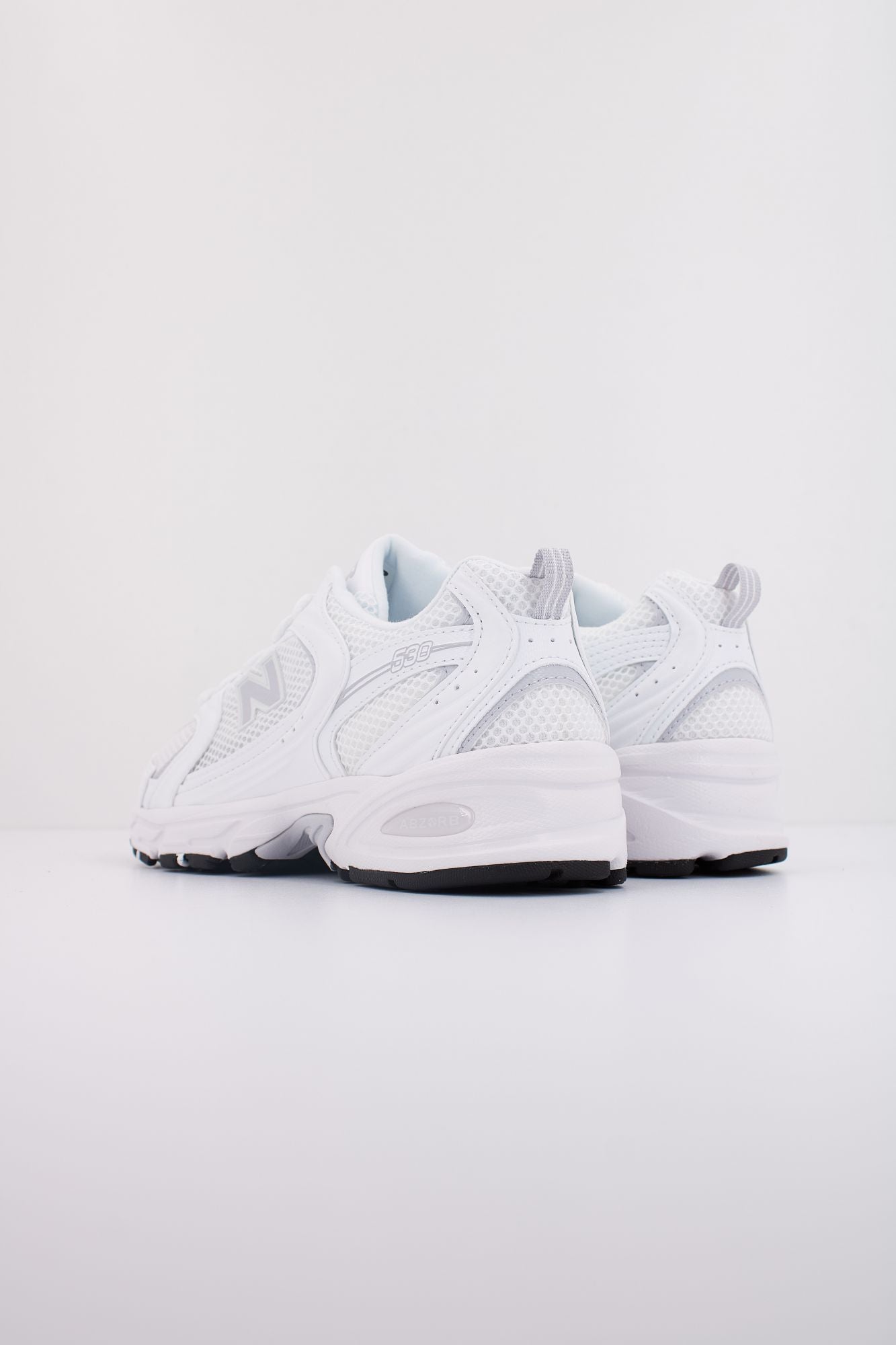 NEW BALANCE U530 en color BLANCO (4)
