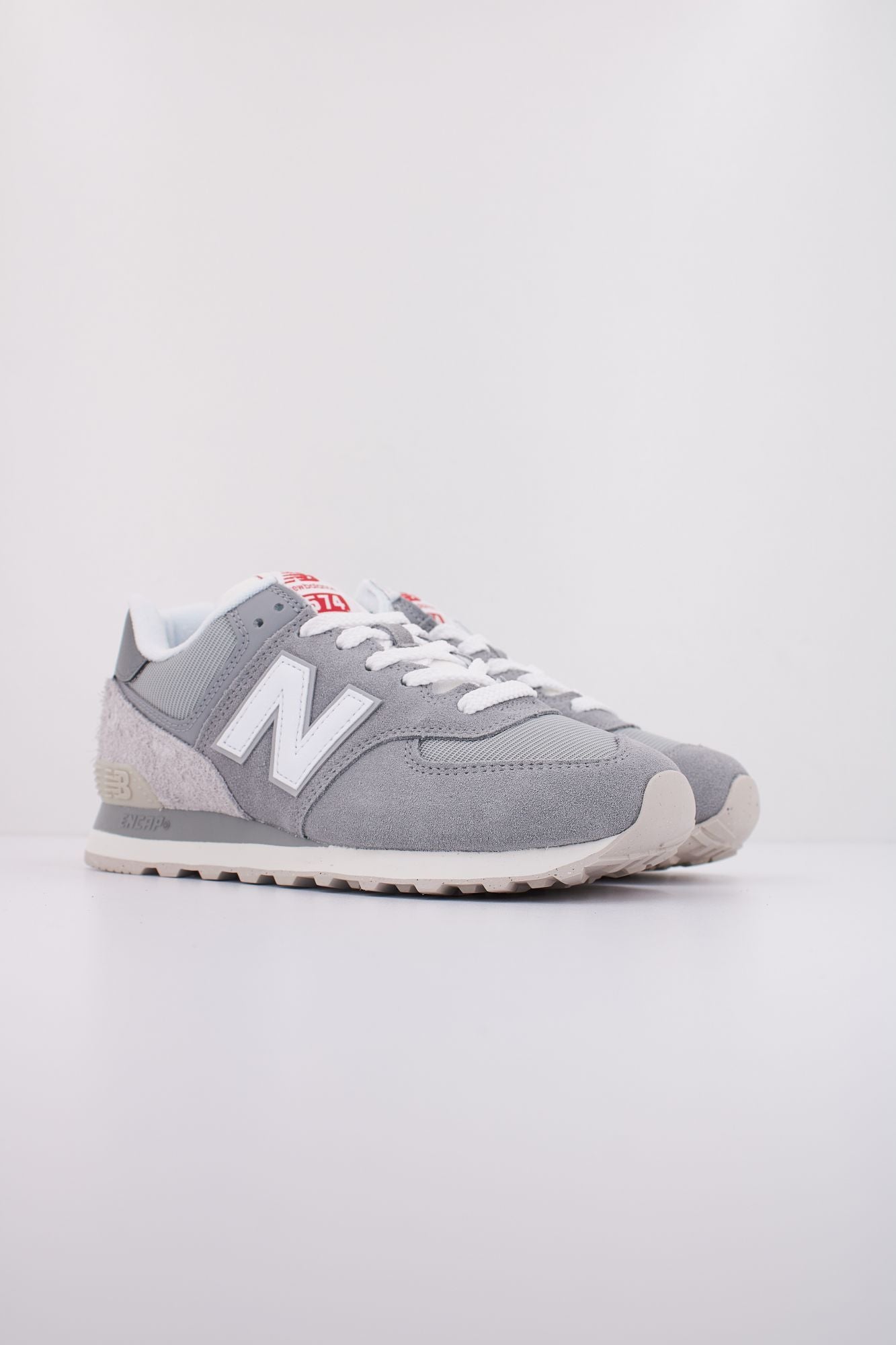NEW BALANCE U574 en color GRIS (2)