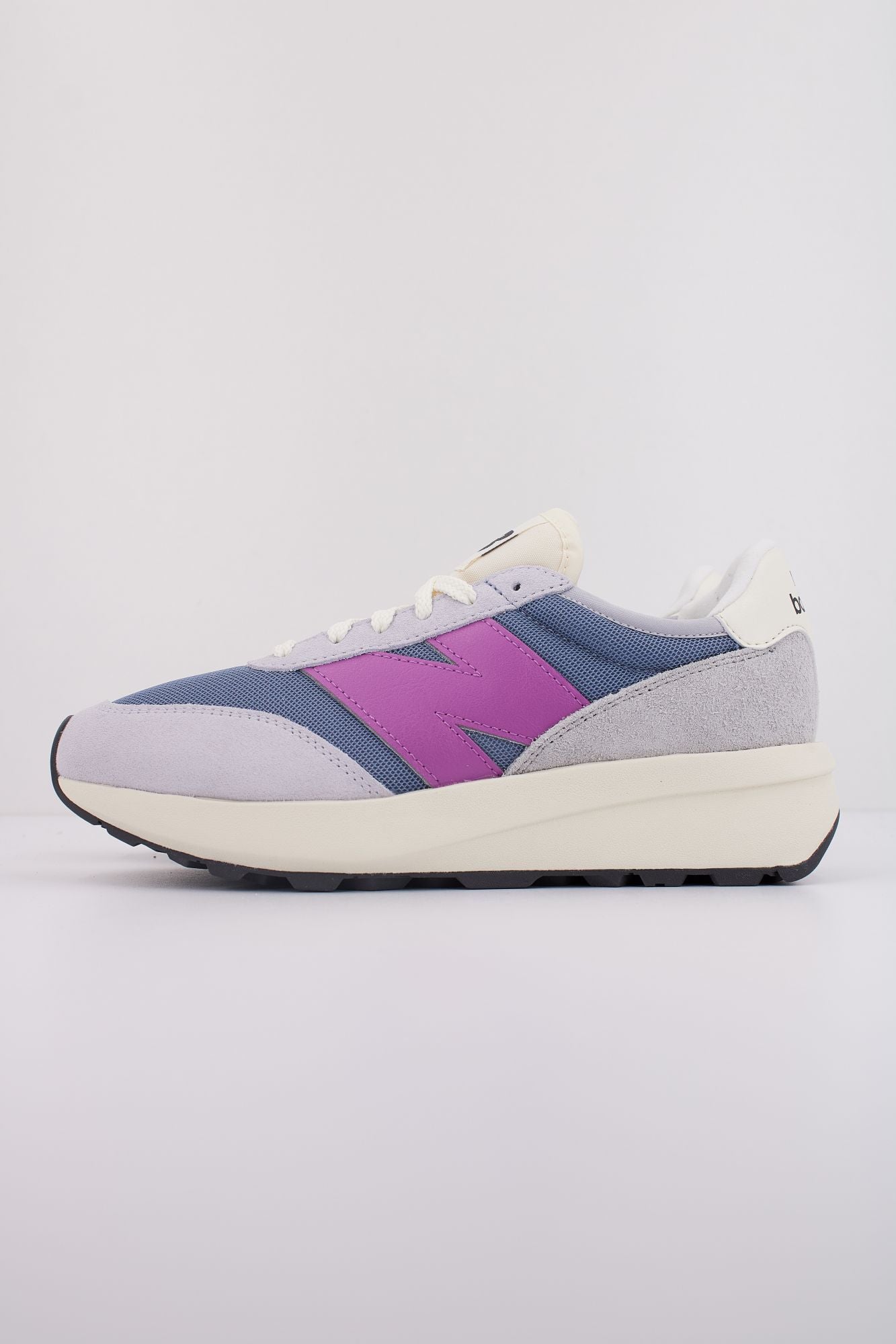 NEW BALANCE U370 en color VIOLETA (1)