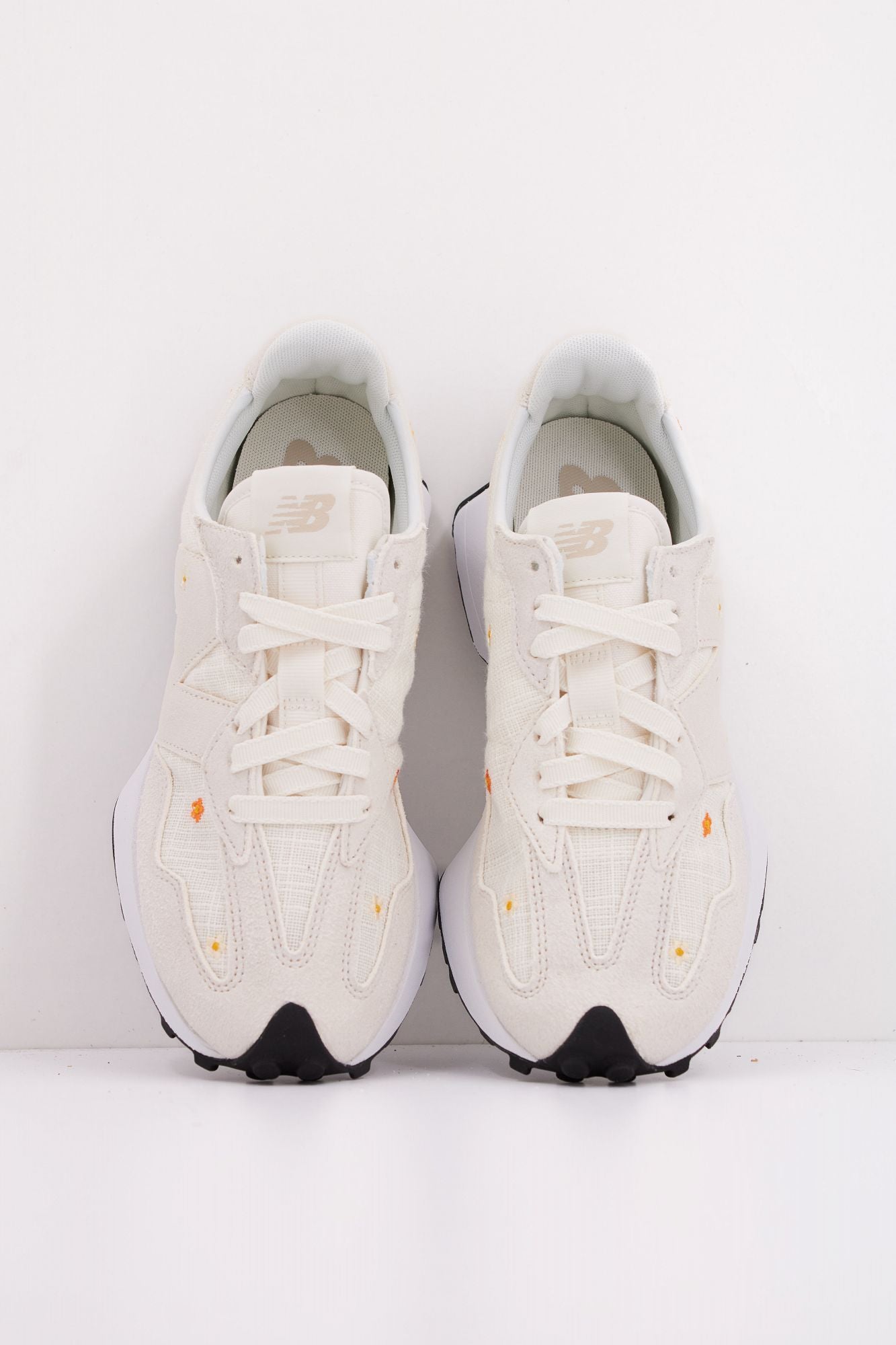 NEW BALANCE WS327 DCA en color BLANCO (3)