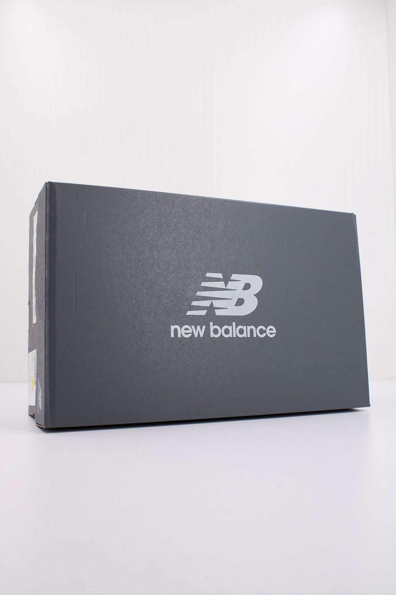 NEW BALANCE WS327 FTB en color BLANCO (6)