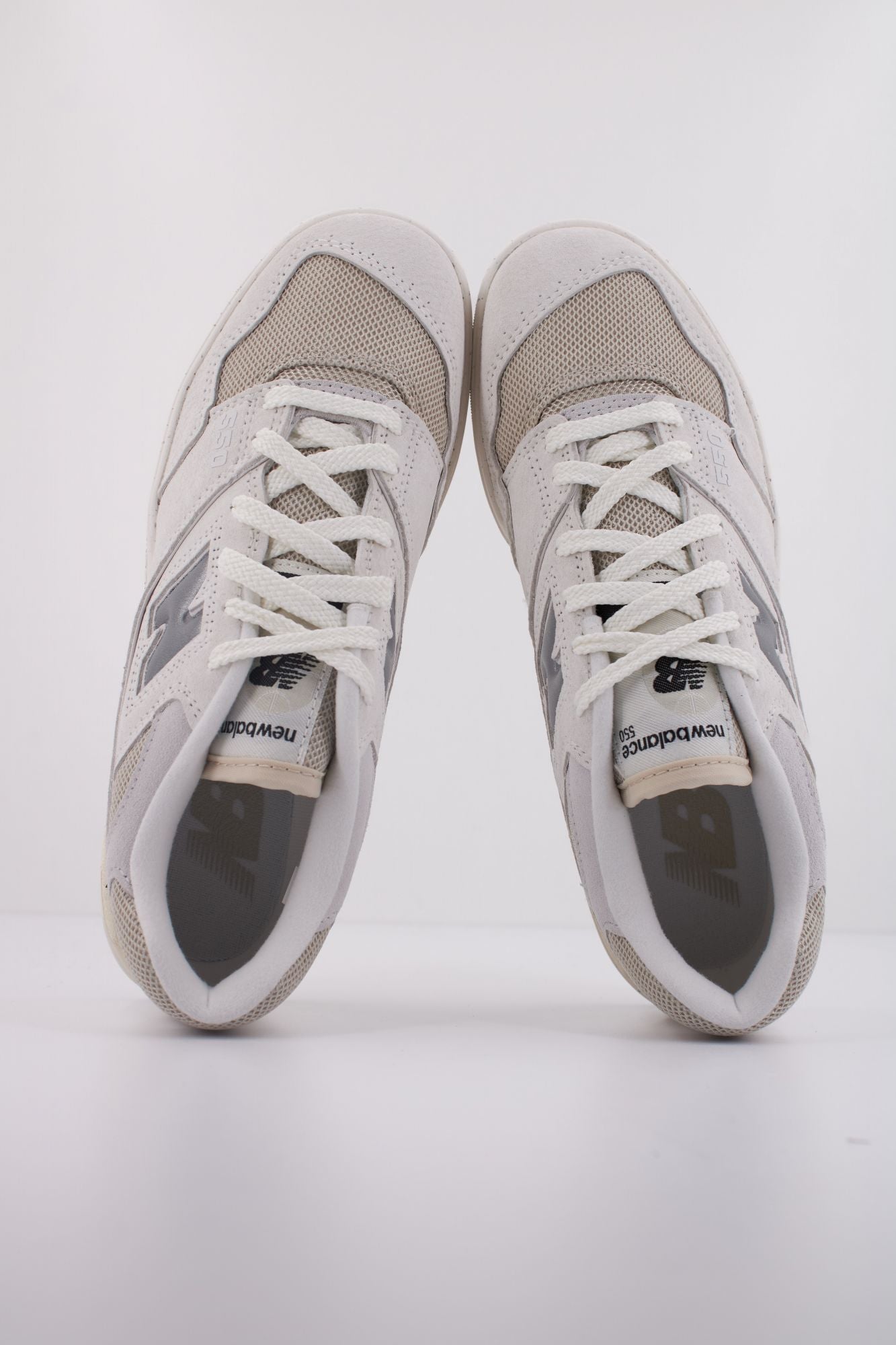 NEW BALANCE BBW550 en color BLANCO (3)