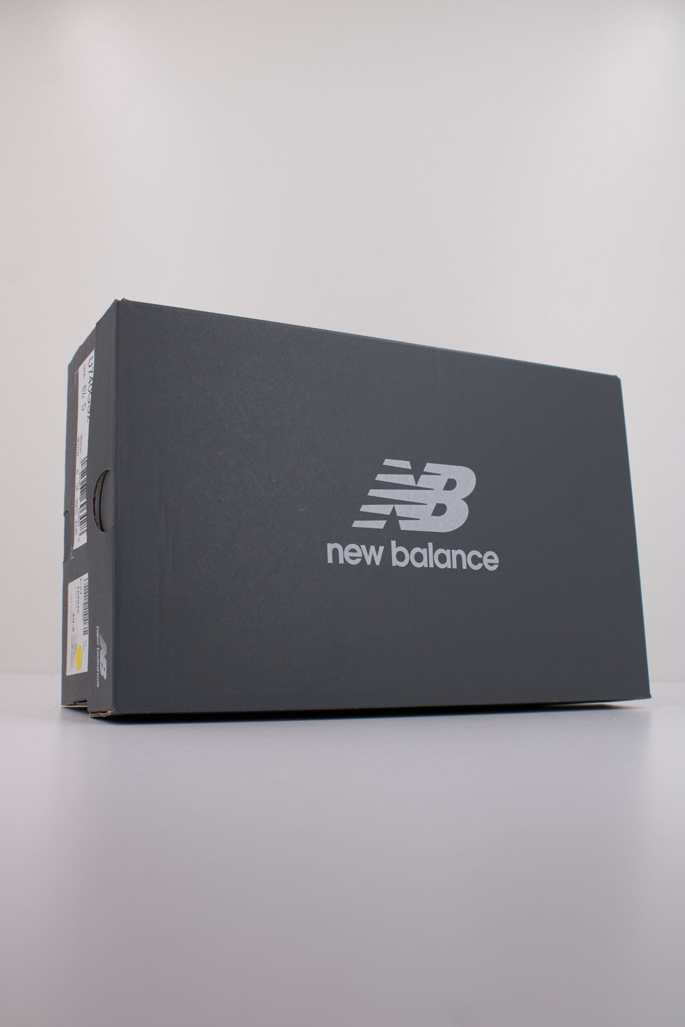 NEW BALANCE U740 en color GRIS (6)