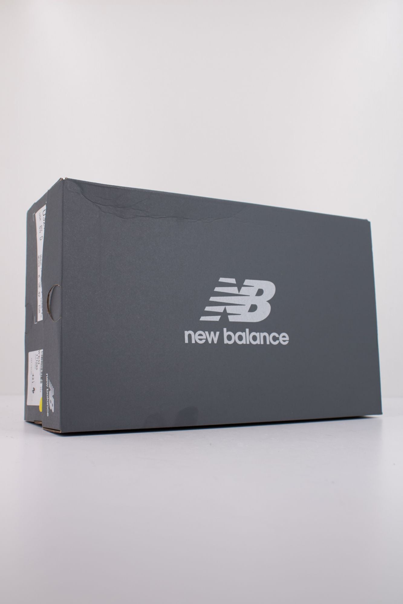 NEW BALANCE U327 WKM en color BLANCO (6)