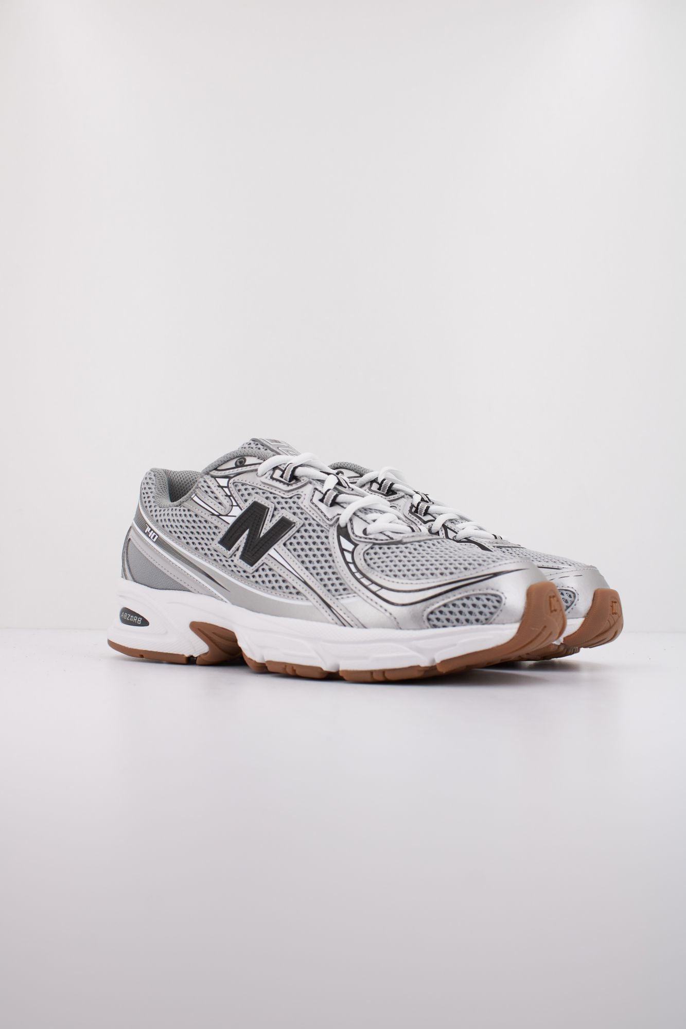 NEW BALANCE U740 en color GRIS (2)