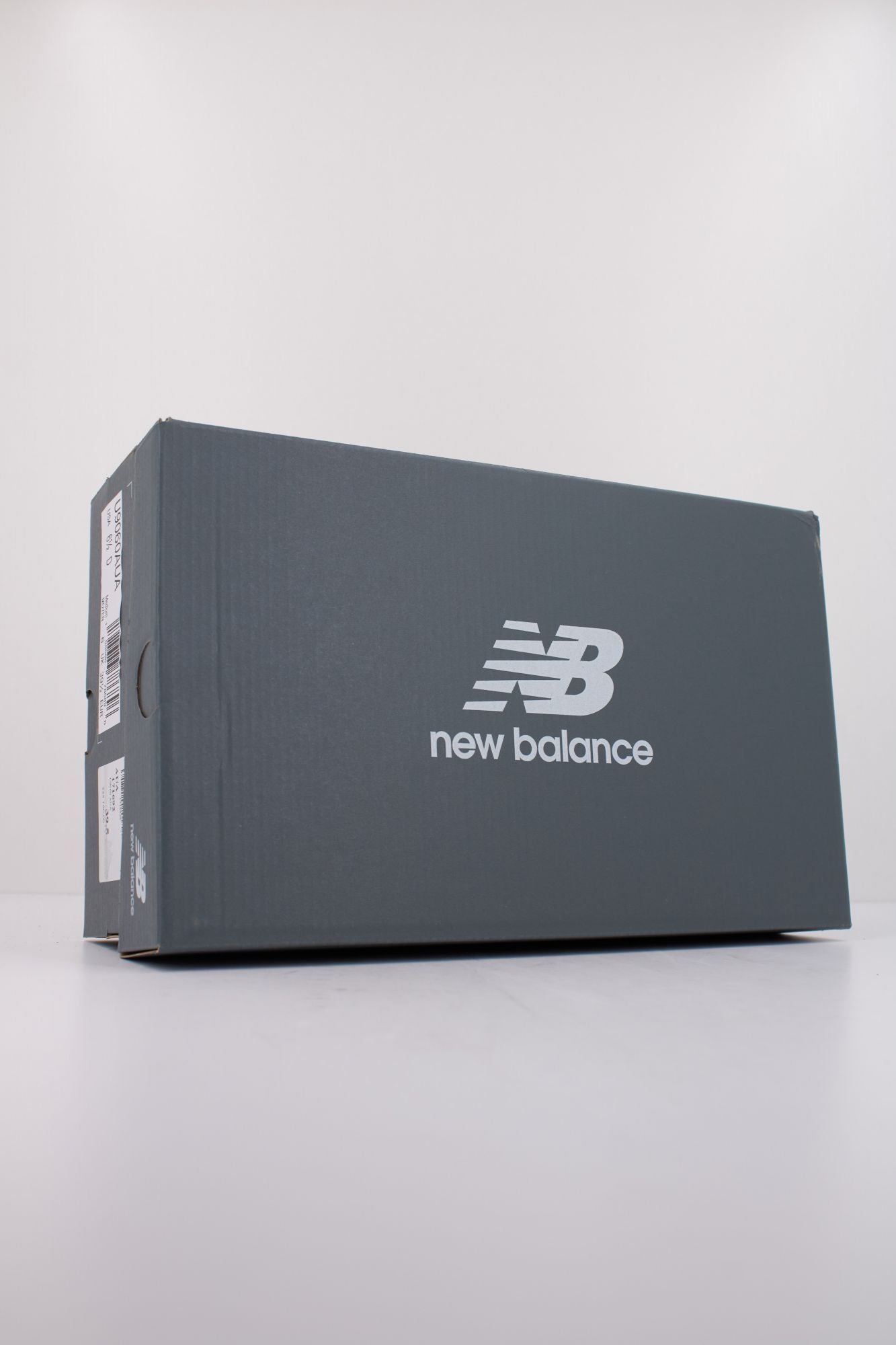 NEW BALANCE U740 en color GRIS (6)