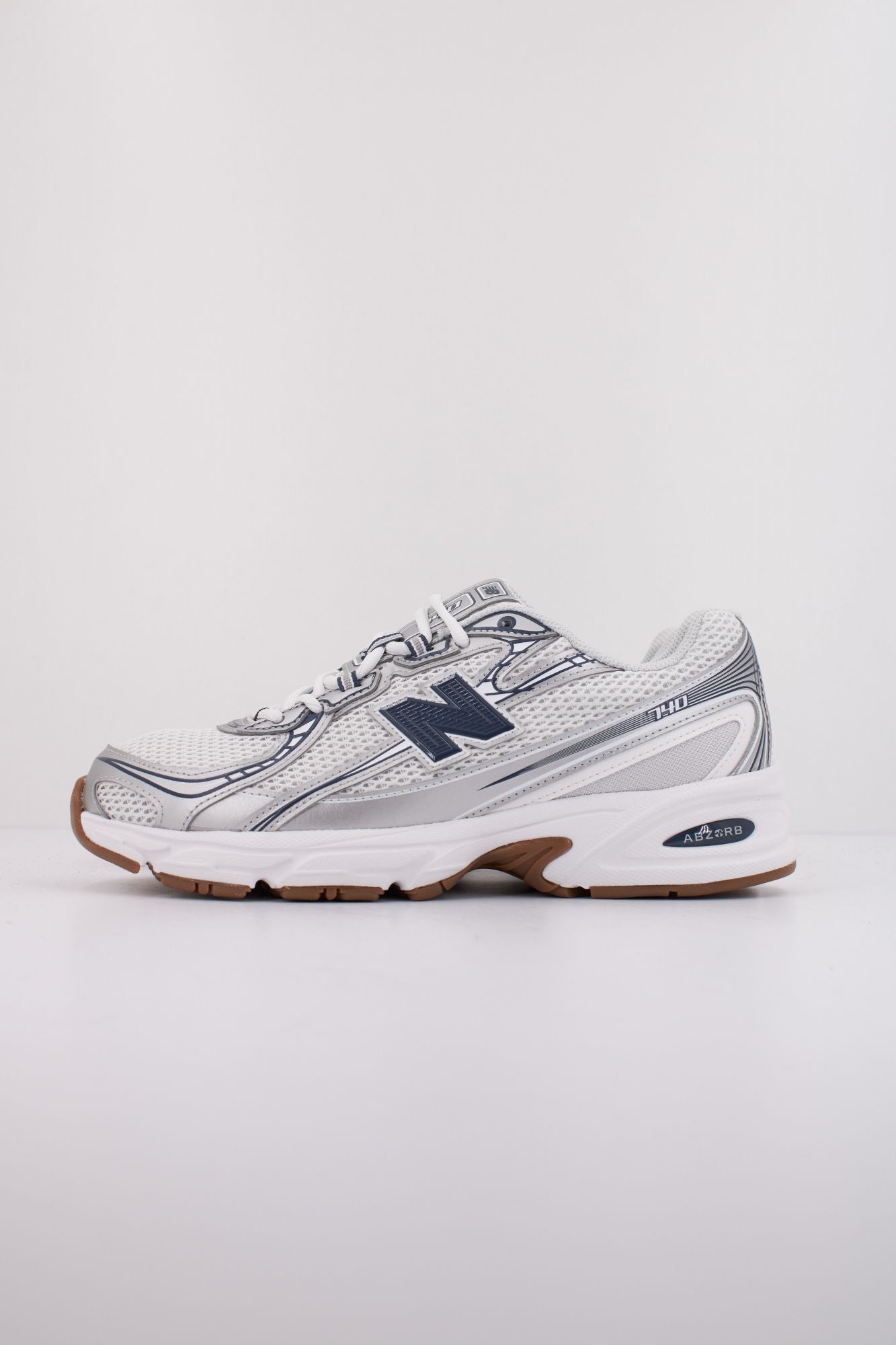 NEW BALANCE U740 SN2 en color BLANCO (1)