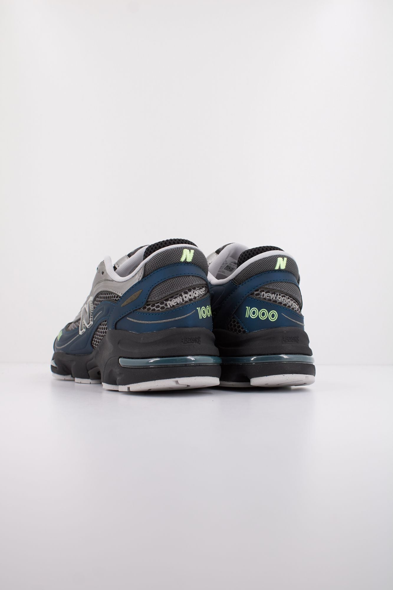 NEW BALANCE M1000 en color AZUL (4)