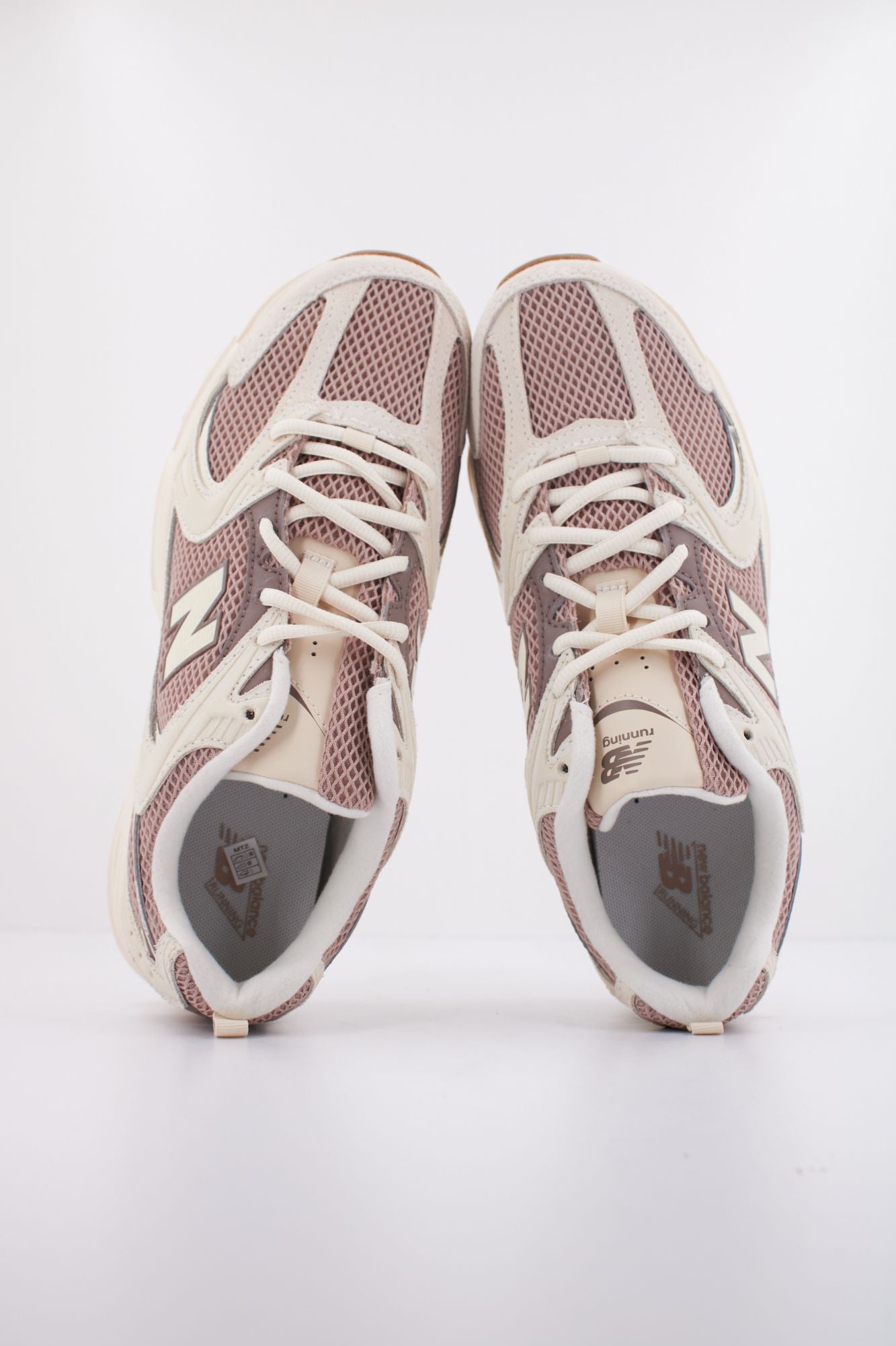 NEW BALANCE U530 en color MARRON (3)