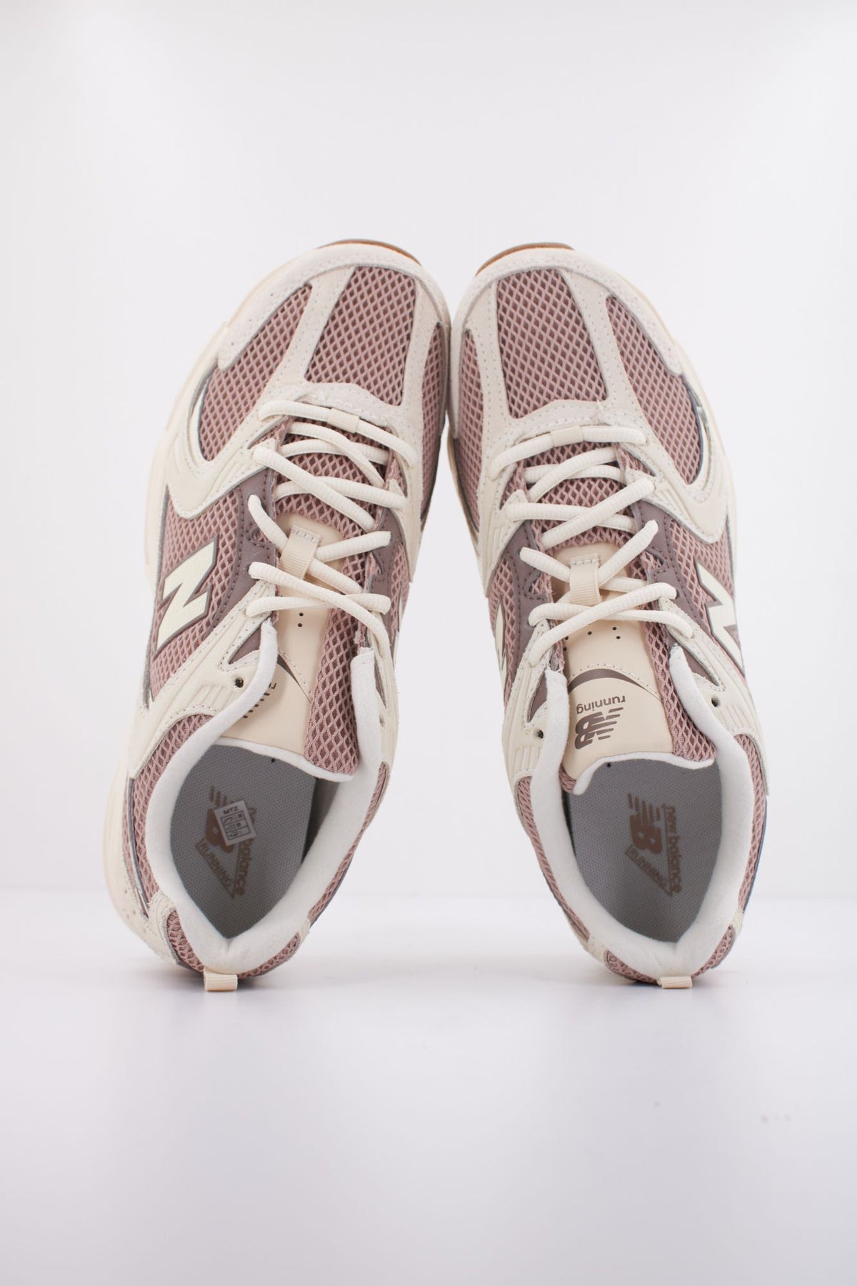NEW BALANCE U530 en color MARRON (3)