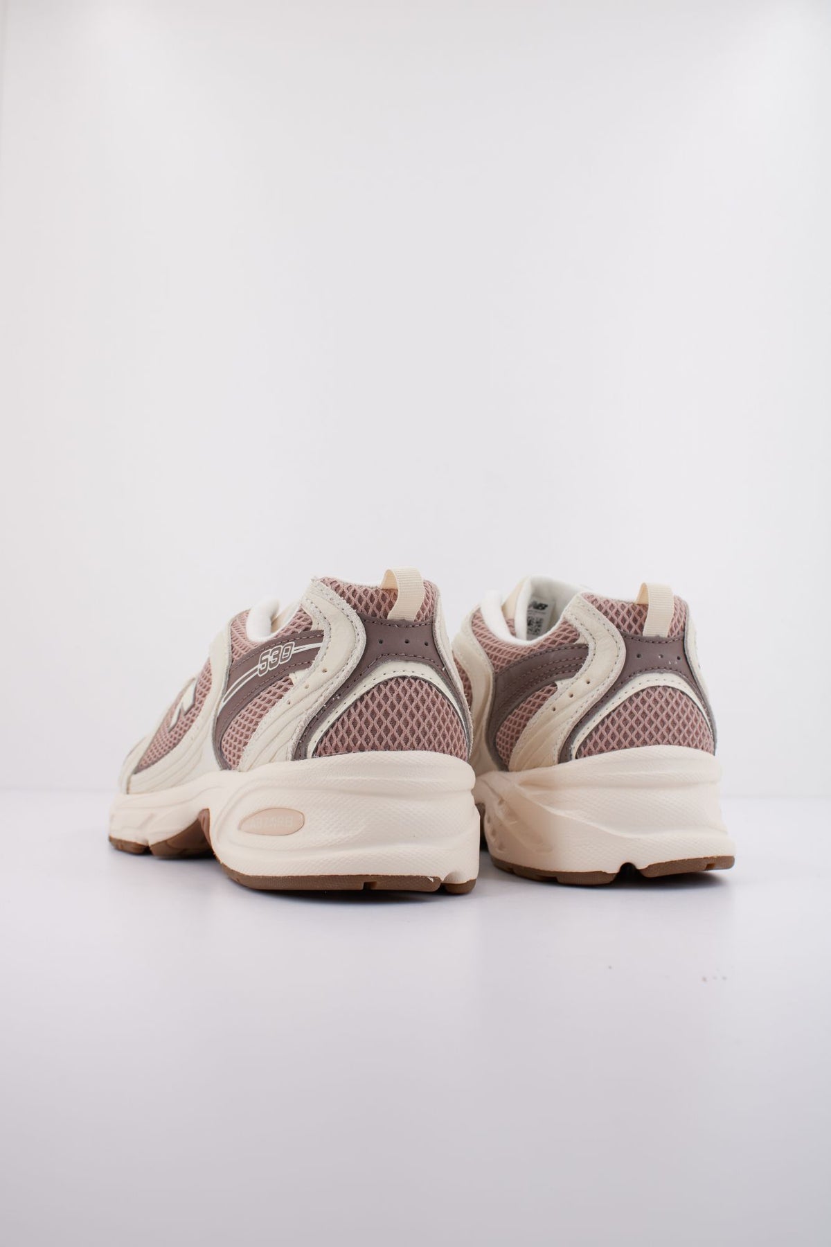 NEW BALANCE U530 en color MARRON (4)