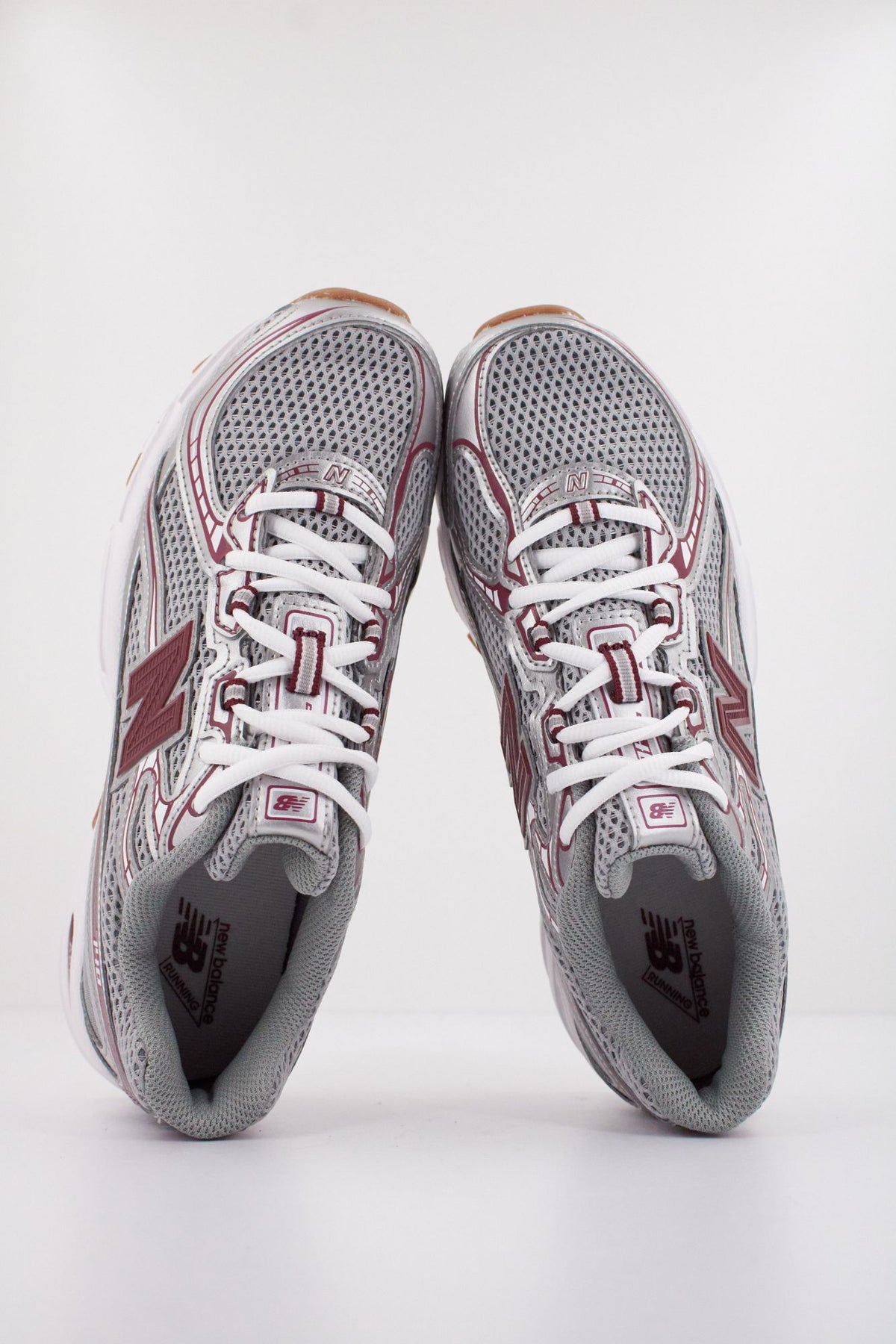 NEW BALANCE 740 U740MS2 en color GRIS (3)