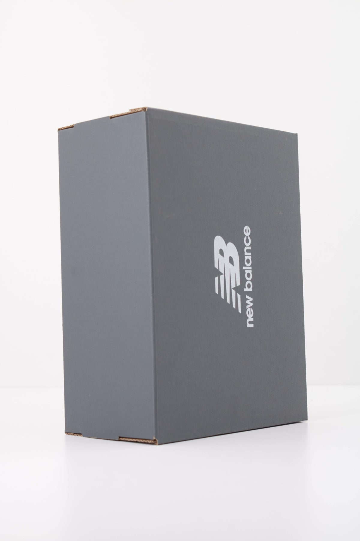 NEW BALANCE M1000 D en color BLANCO (6)