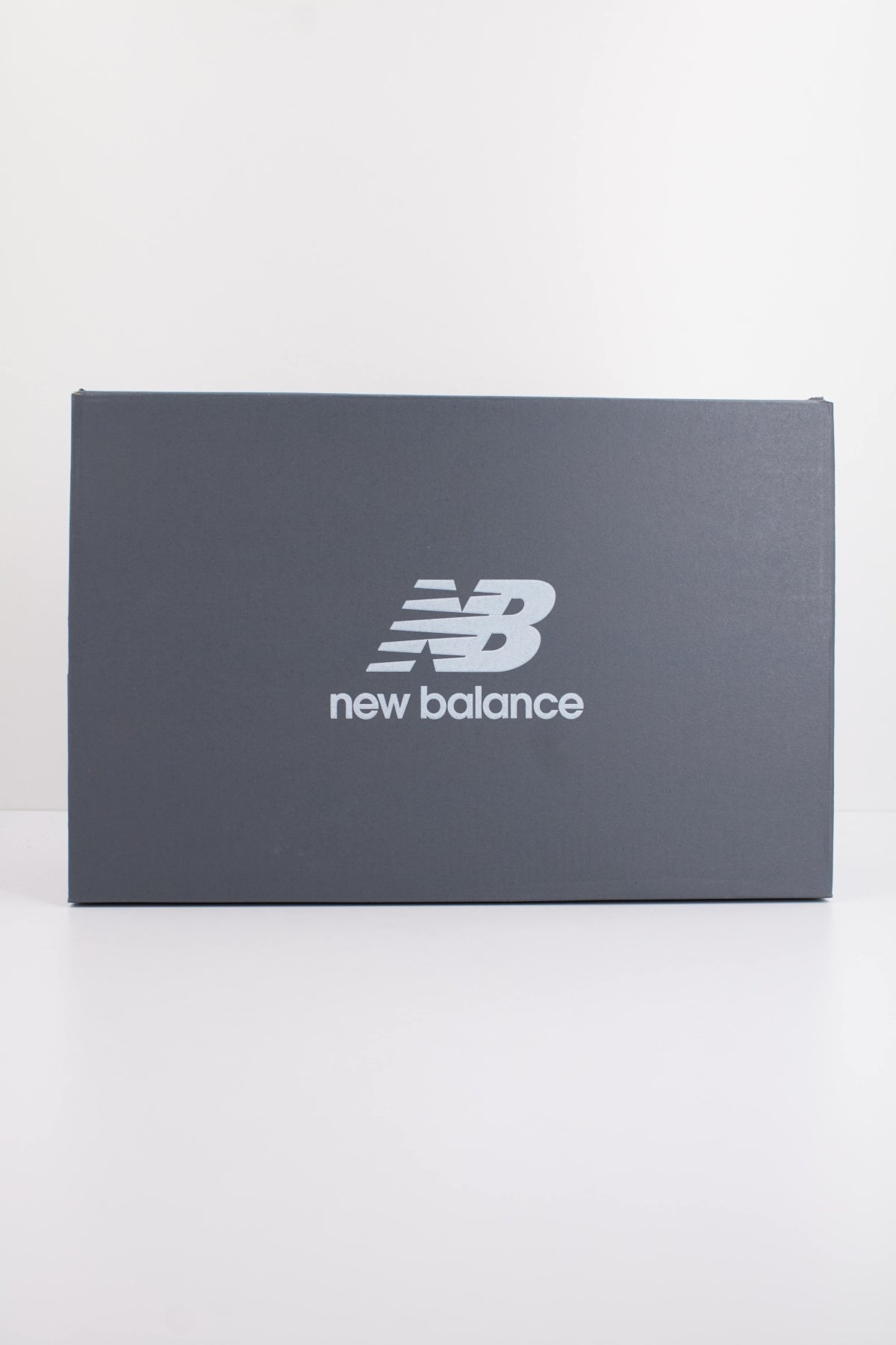 NEW BALANCE M2002 RSF en color GRIS (6)