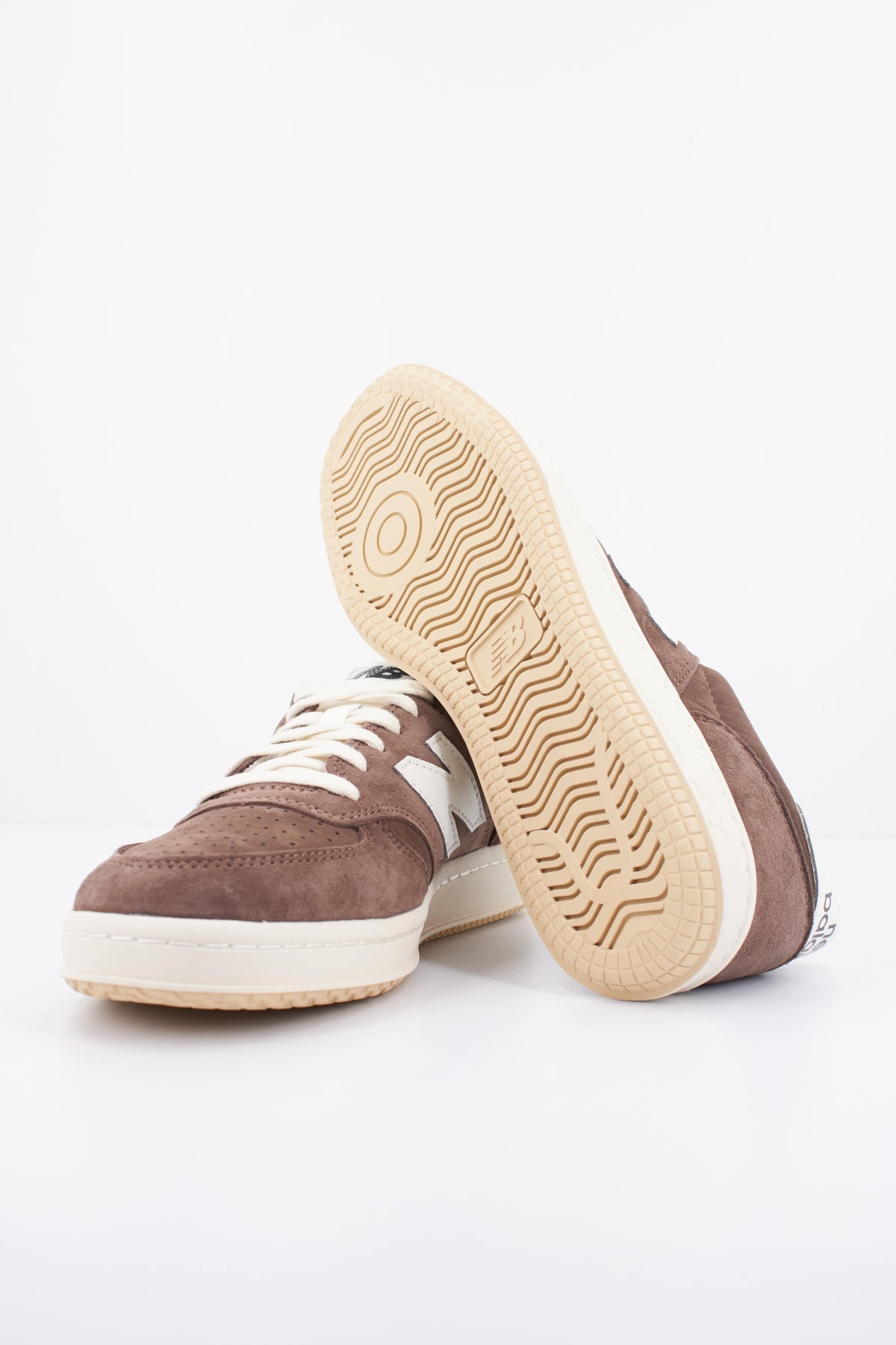 NEW BALANCE M5002 en color MARRON (5)