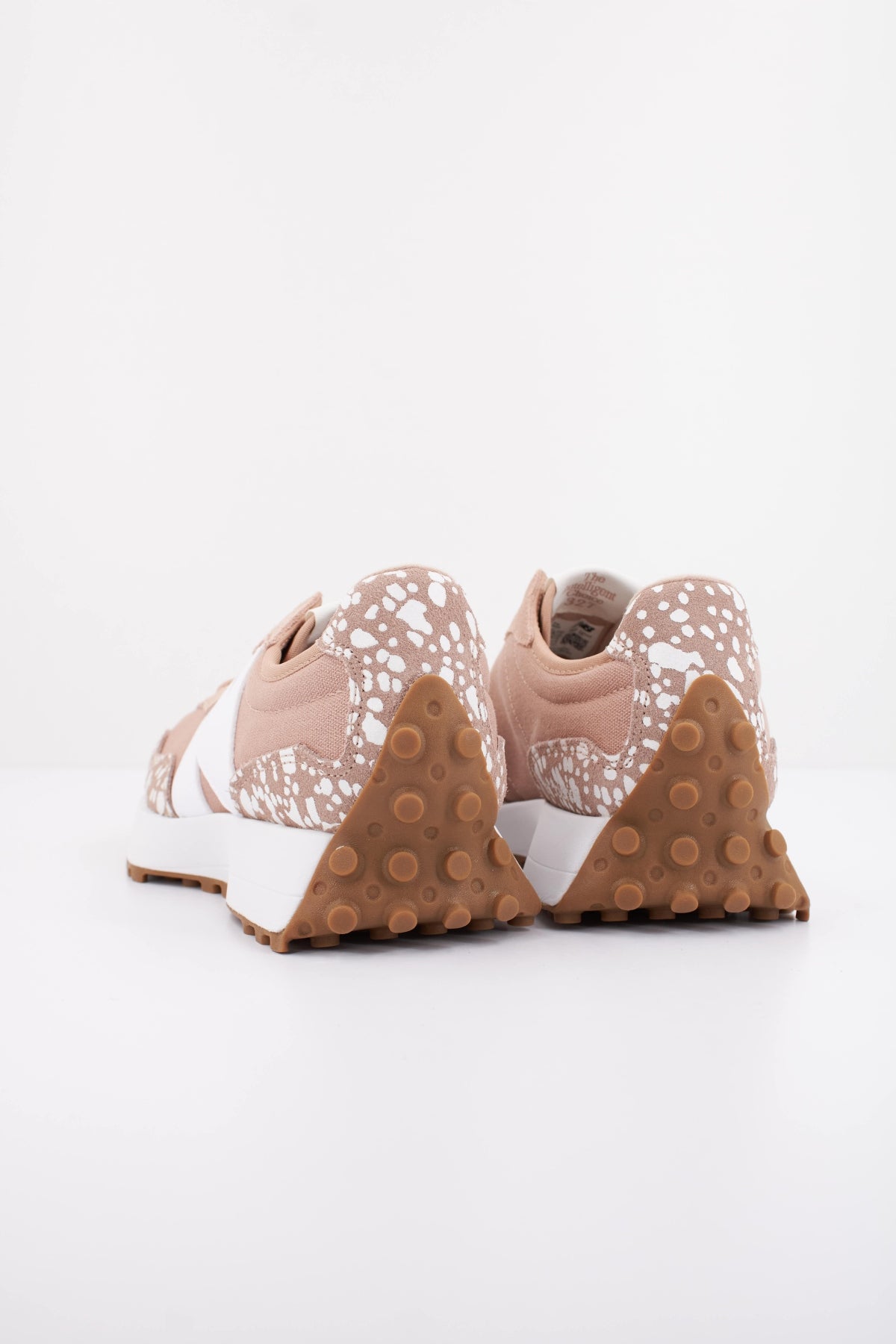 NEW BALANCE W327 en color ROSA (4)