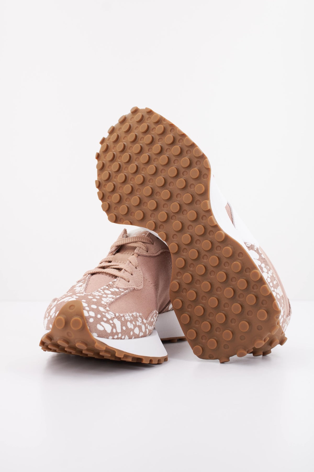 NEW BALANCE W327 en color ROSA (5)