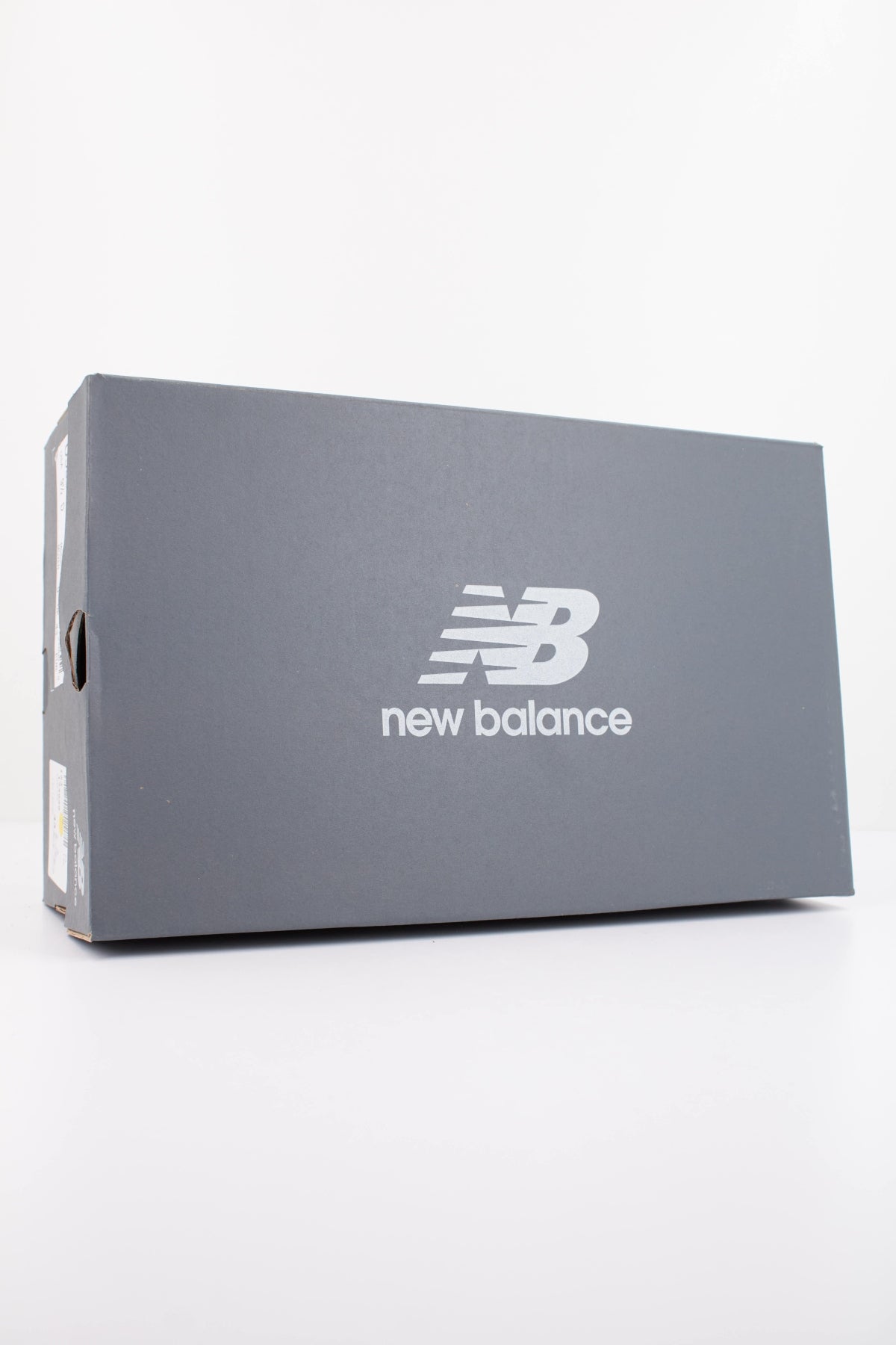 NEW BALANCE 530 U530153 en color BLANCO (6)