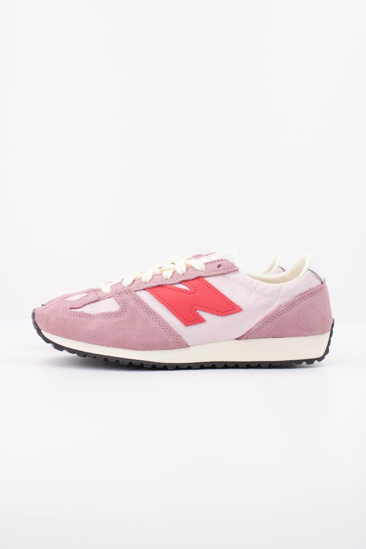 NEW BALANCE U471 en color ROSA (1)