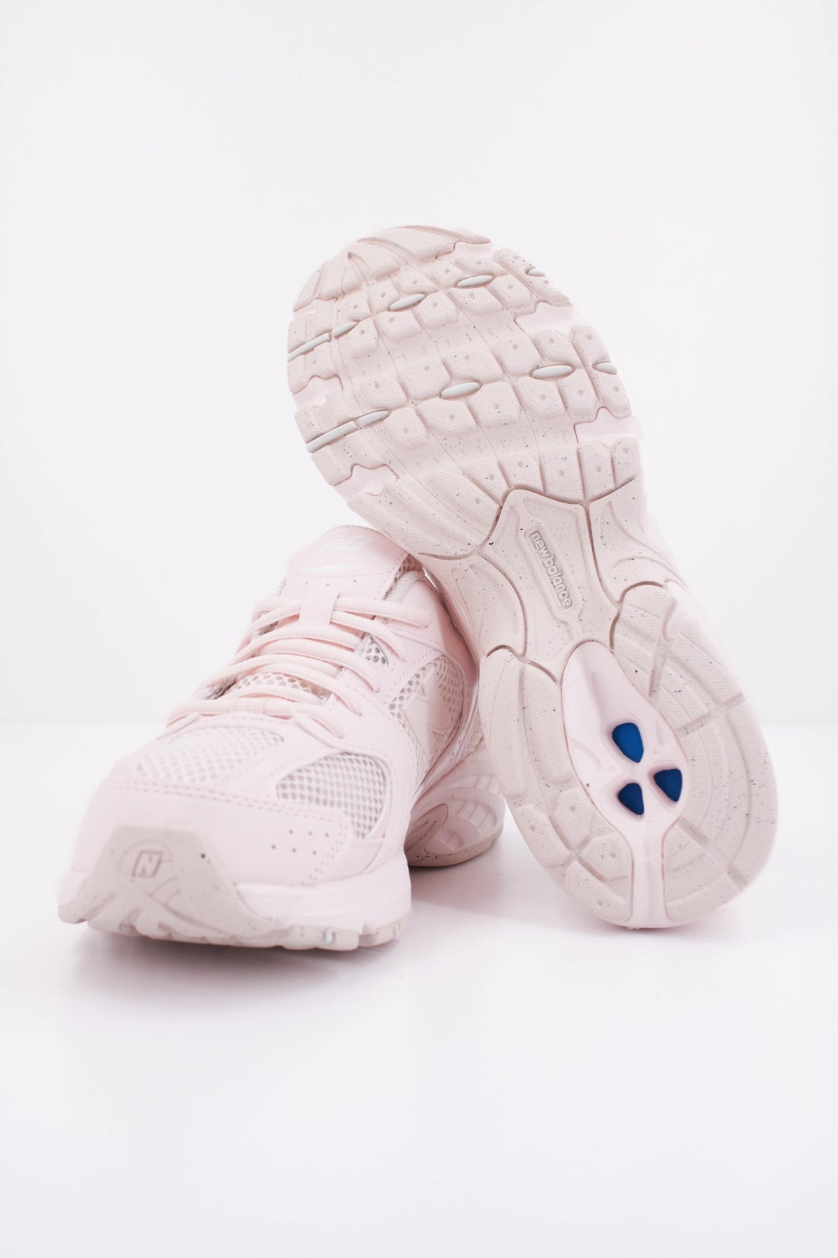 NEW BALANCE GR530 en color ROSA (5)