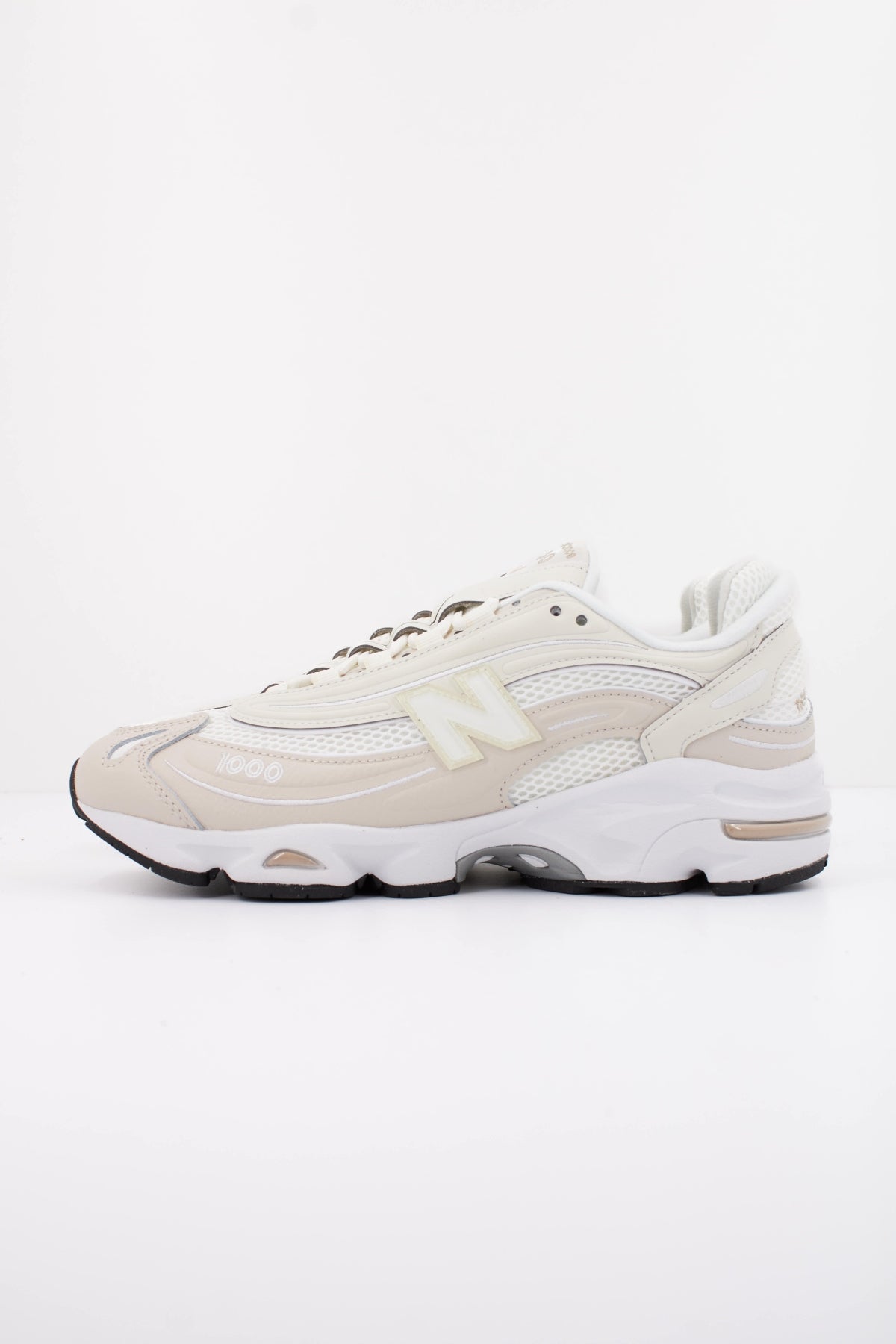 NEW BALANCE U10009 en color MARRON CLARO (1)