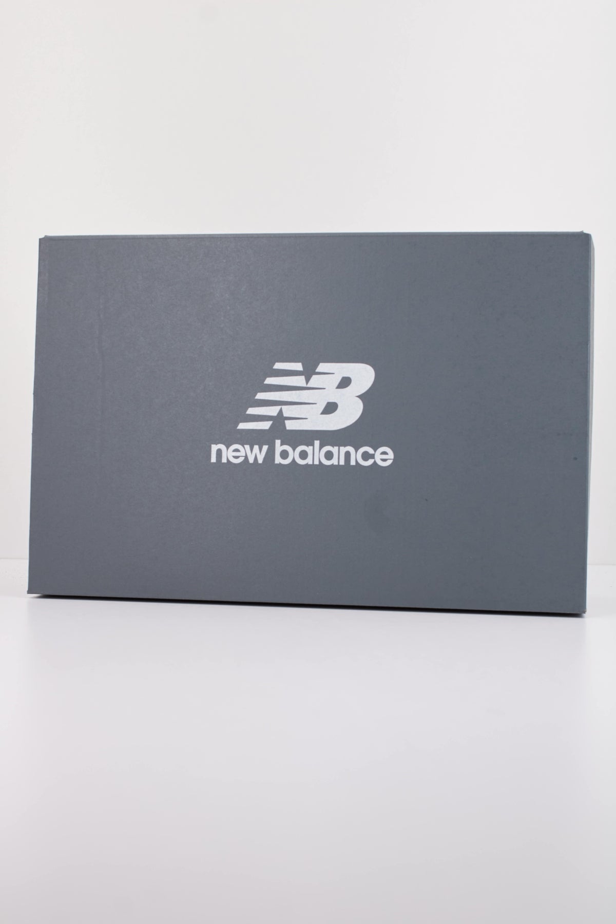 NEW BALANCE U740 en color GRIS (6)